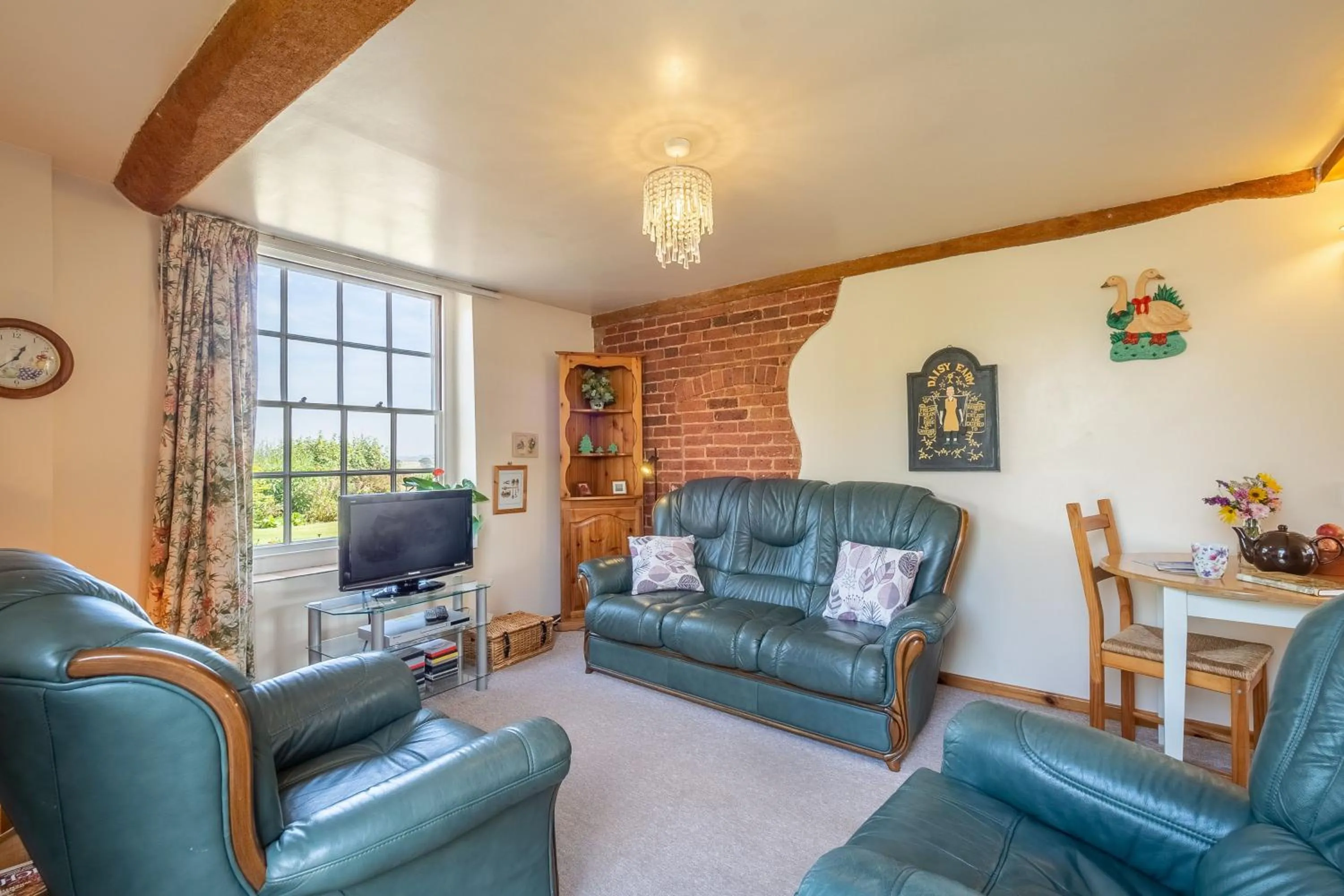 Property building in Honeypot Cottage