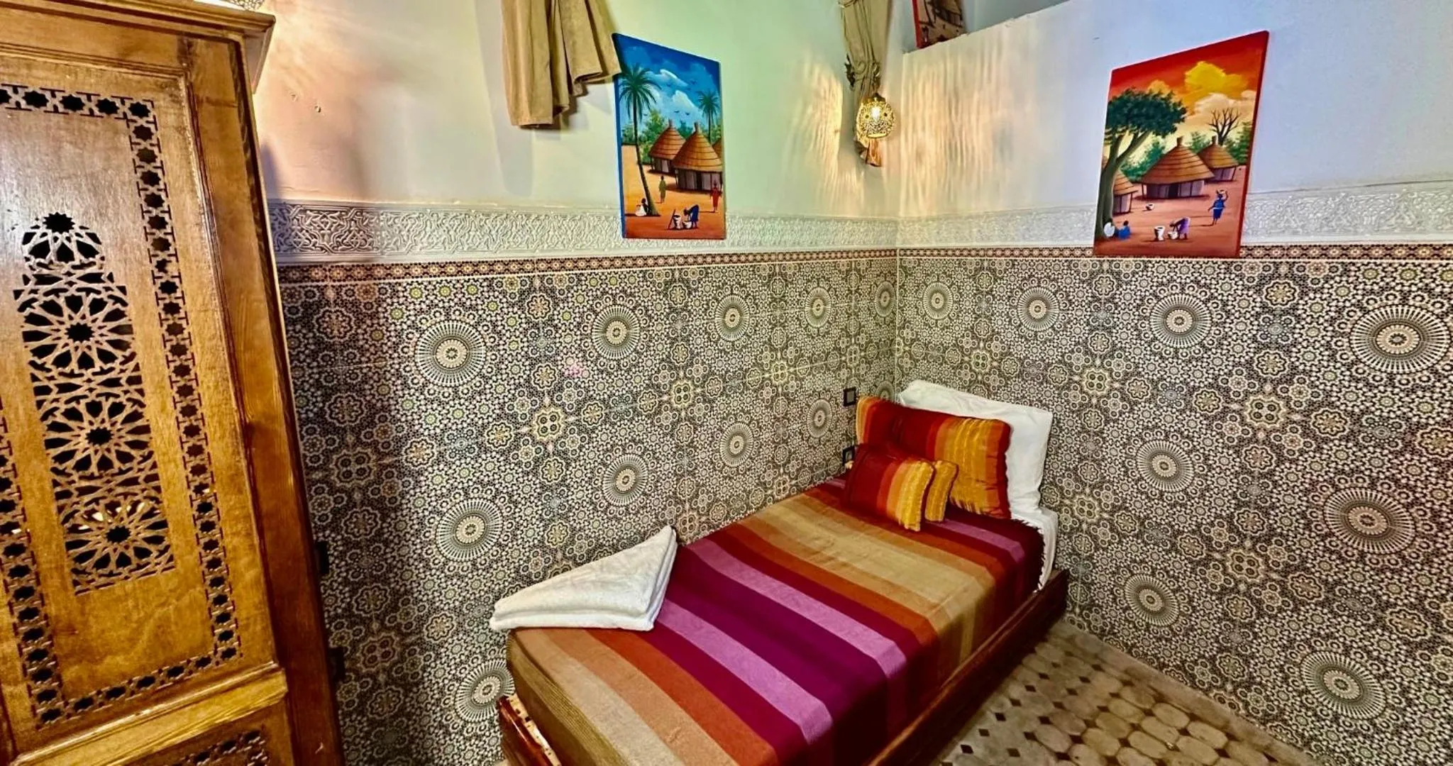 Bed in Riad Le Petit Patrimoine De Fés