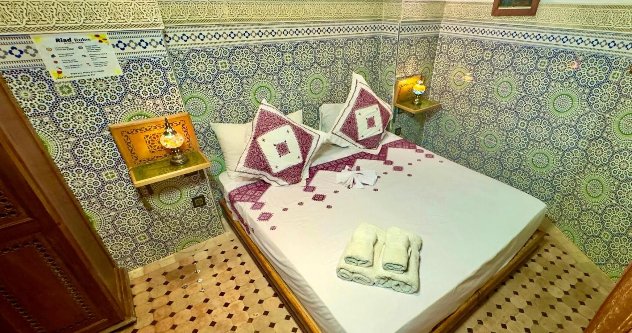 Bed in Riad Le Petit Patrimoine De Fés