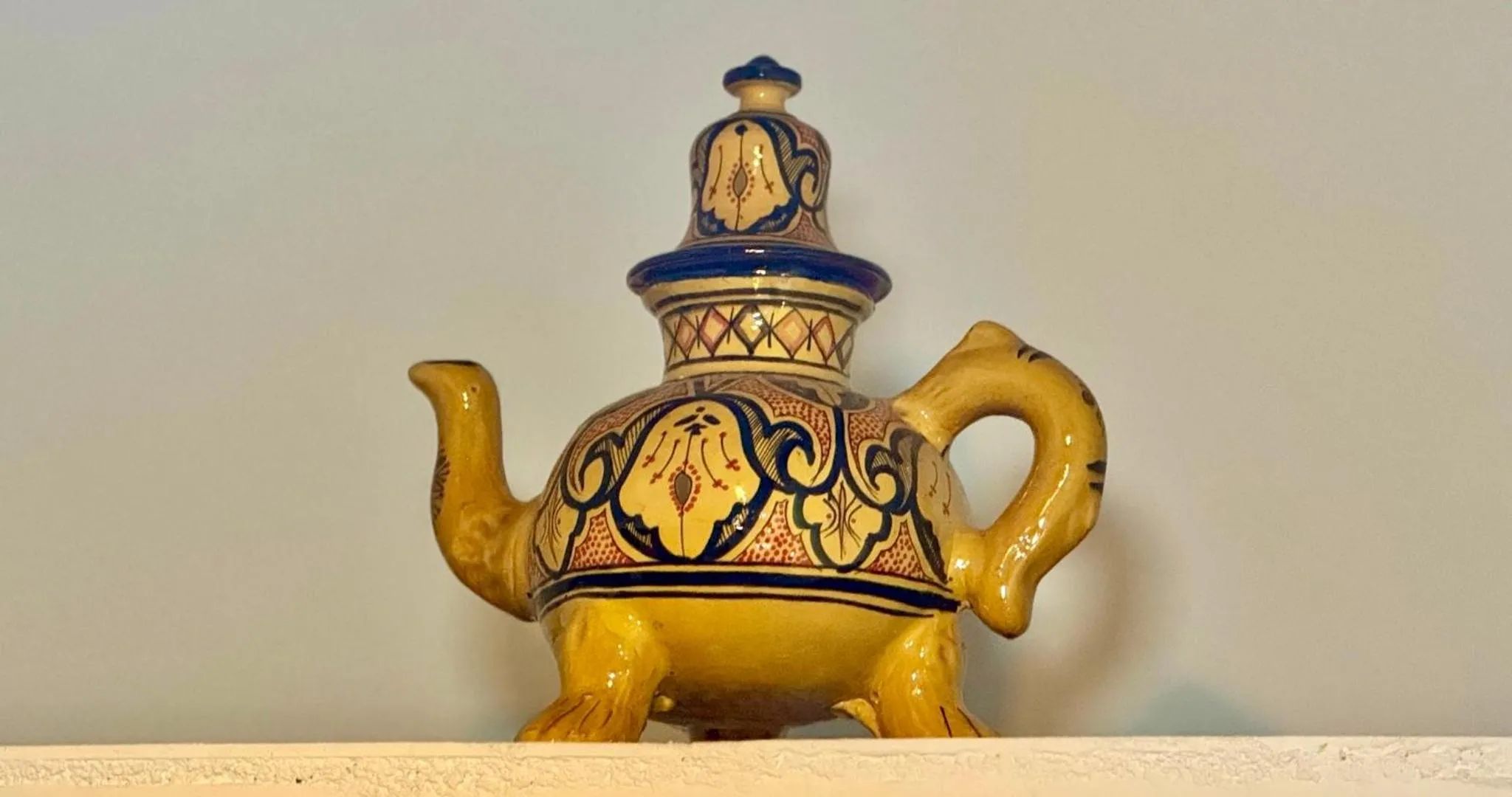 Decorative detail in Riad Le Petit Patrimoine De Fés