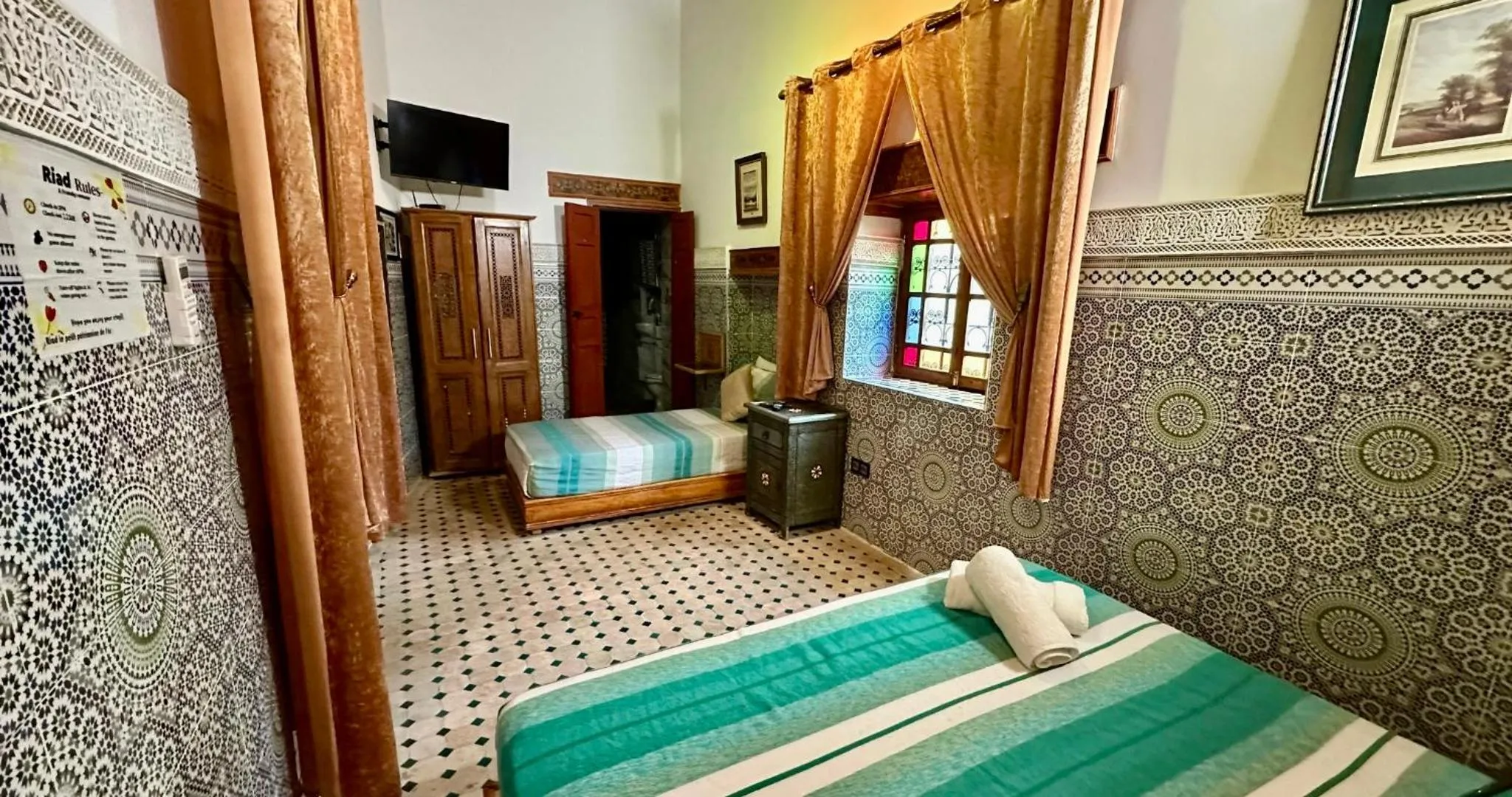 Bed in Riad Le Petit Patrimoine De Fés