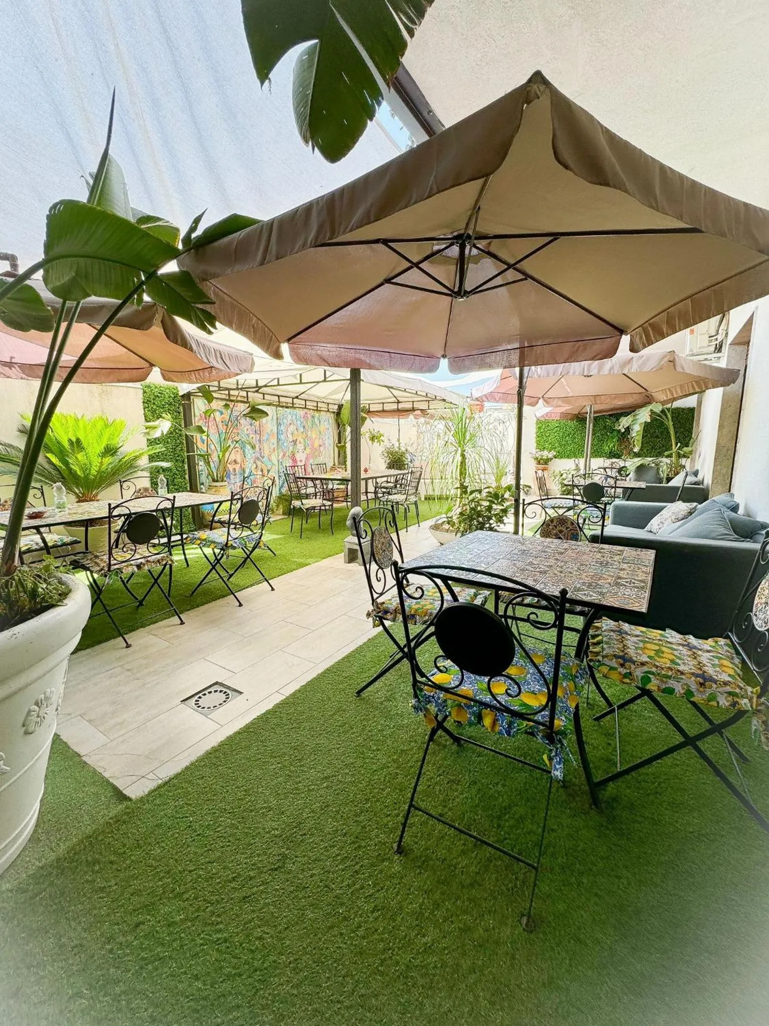 "La città delle 100 sculture" B&B BcenS con parcheggio privato - Belpasso - Etna -