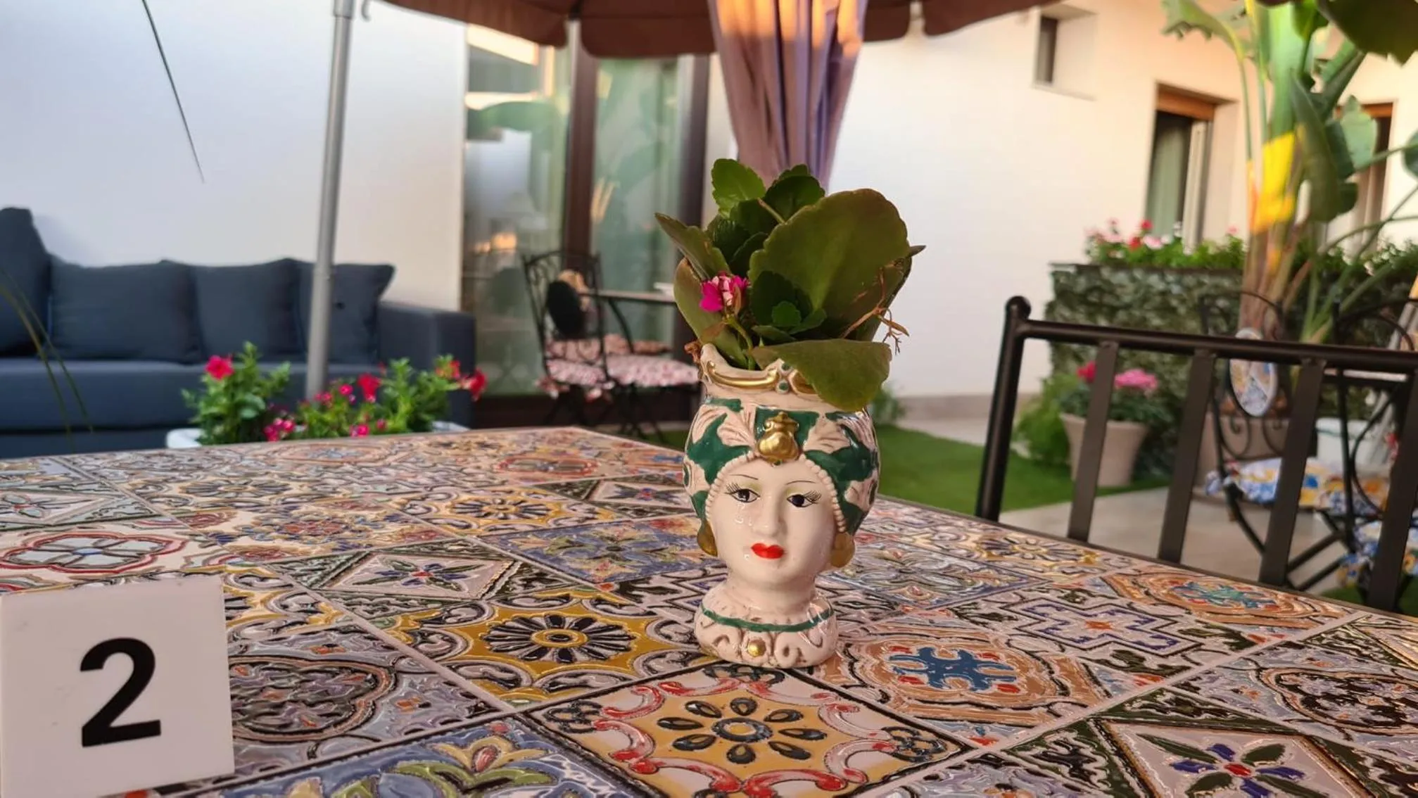 "La città delle 100 sculture" B&B BcenS con parcheggio privato - Belpasso - Etna -