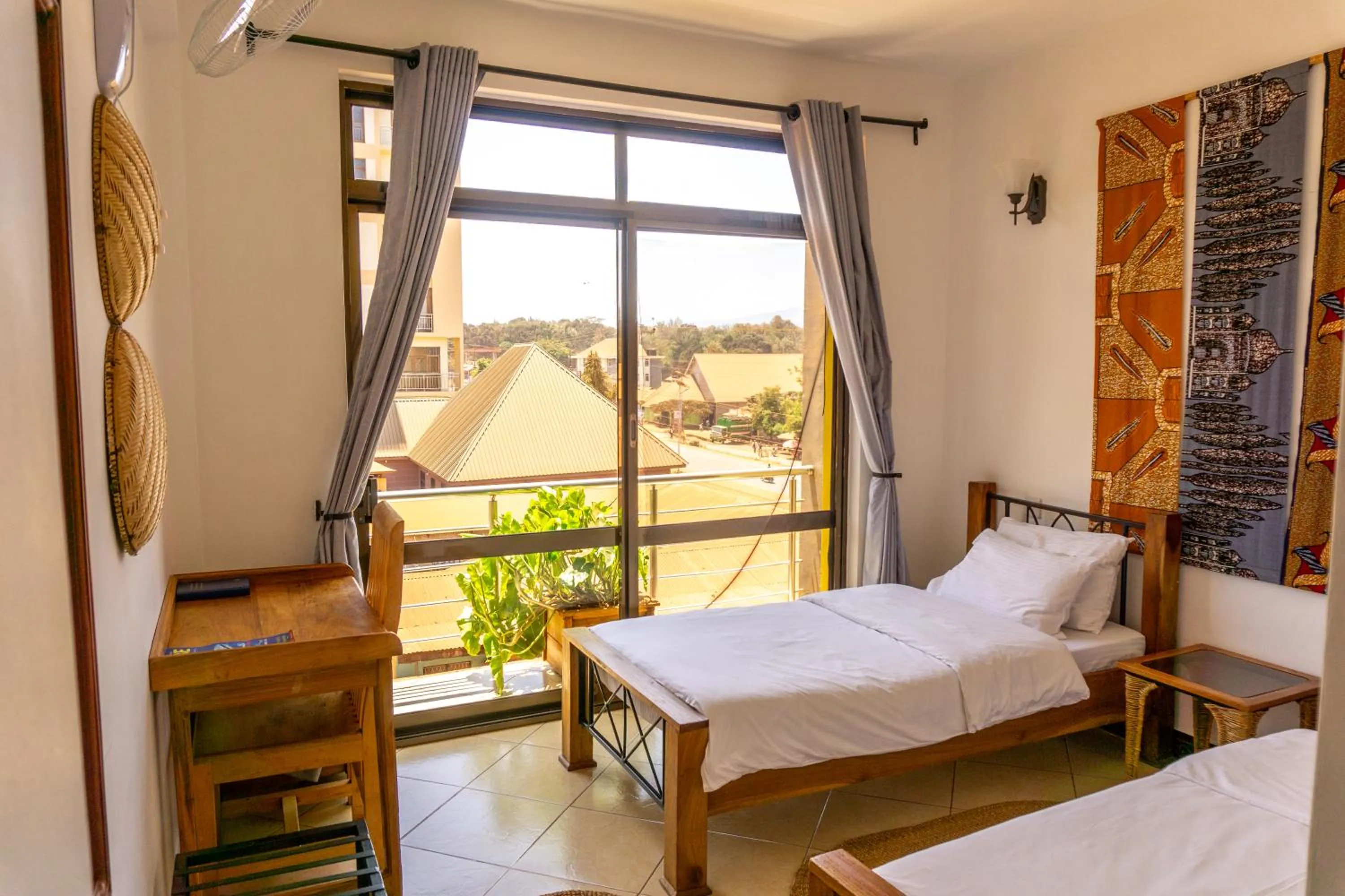 Standard Twin Room - single occupancy in Lilac Elevate Inn