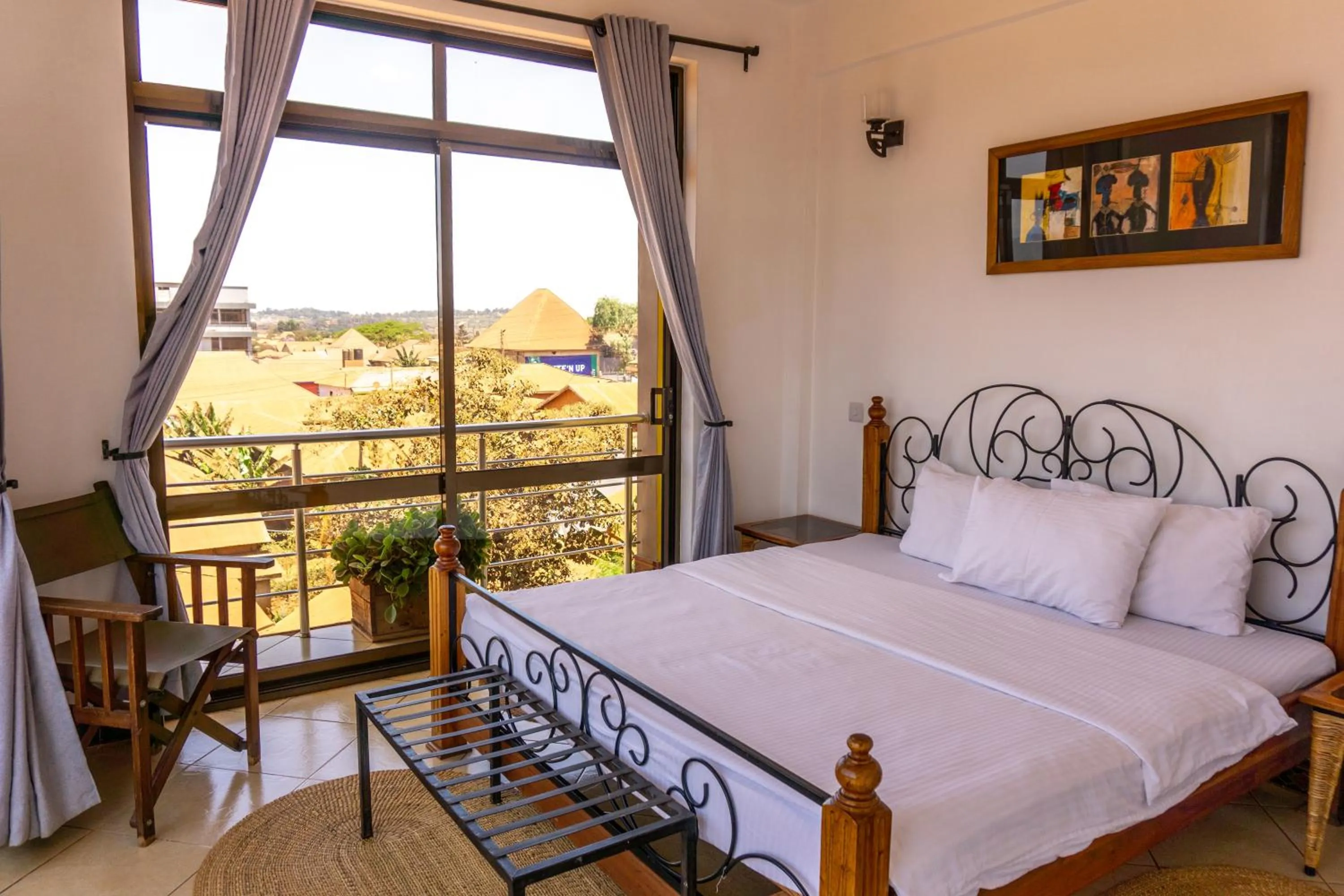 Bed in Lilac Elevate Inn