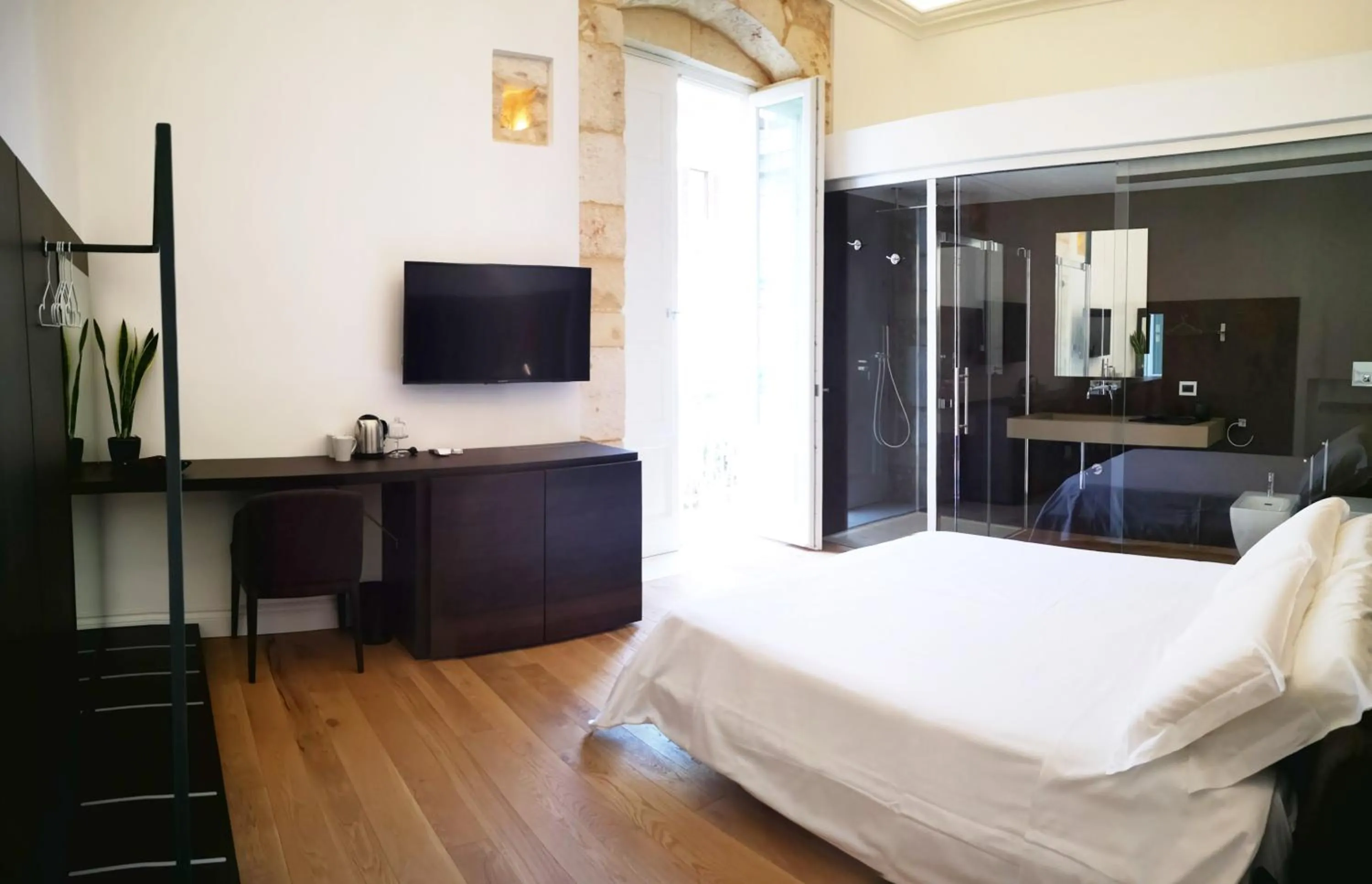 Photo of the whole room, Bed in P4 Ortigia_Siracusa