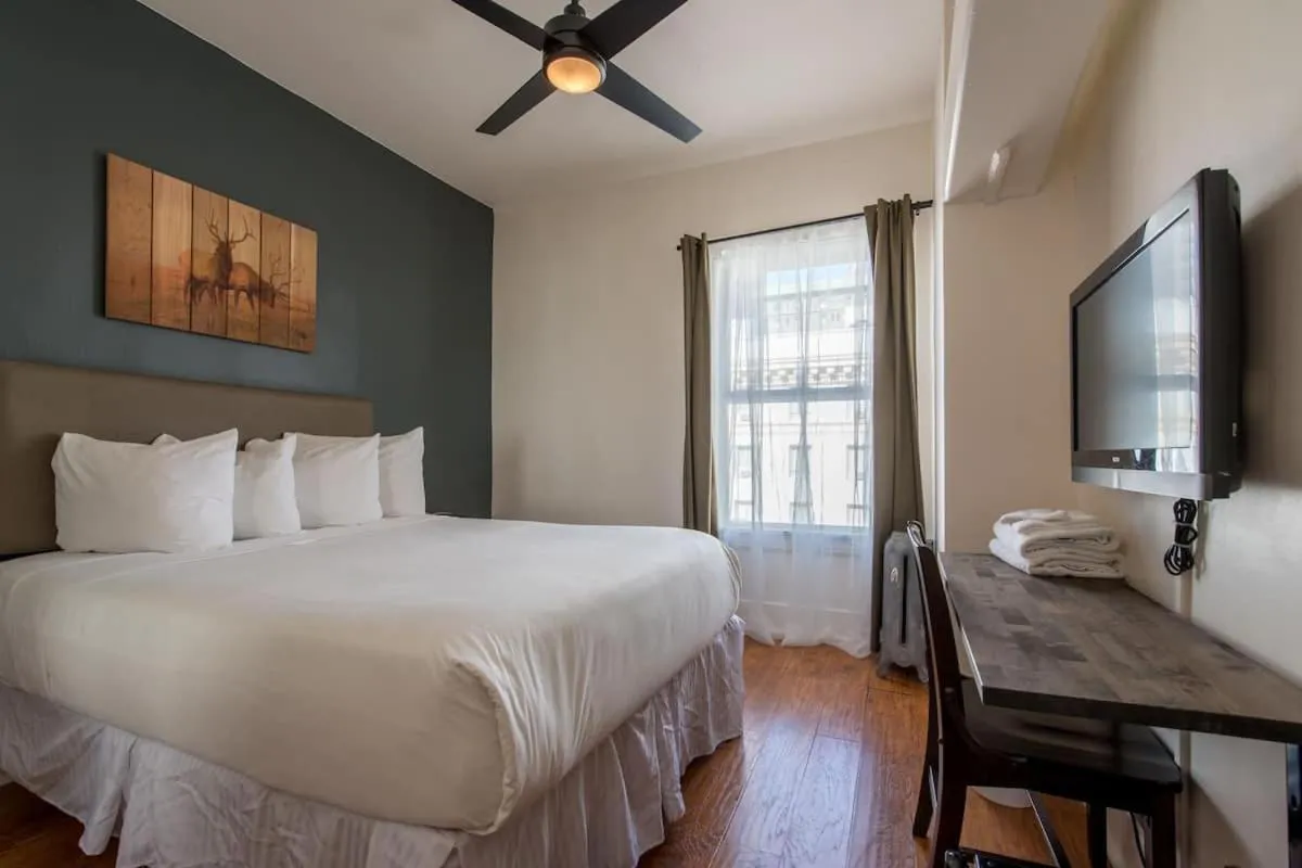 Bed in Herbert Hotel