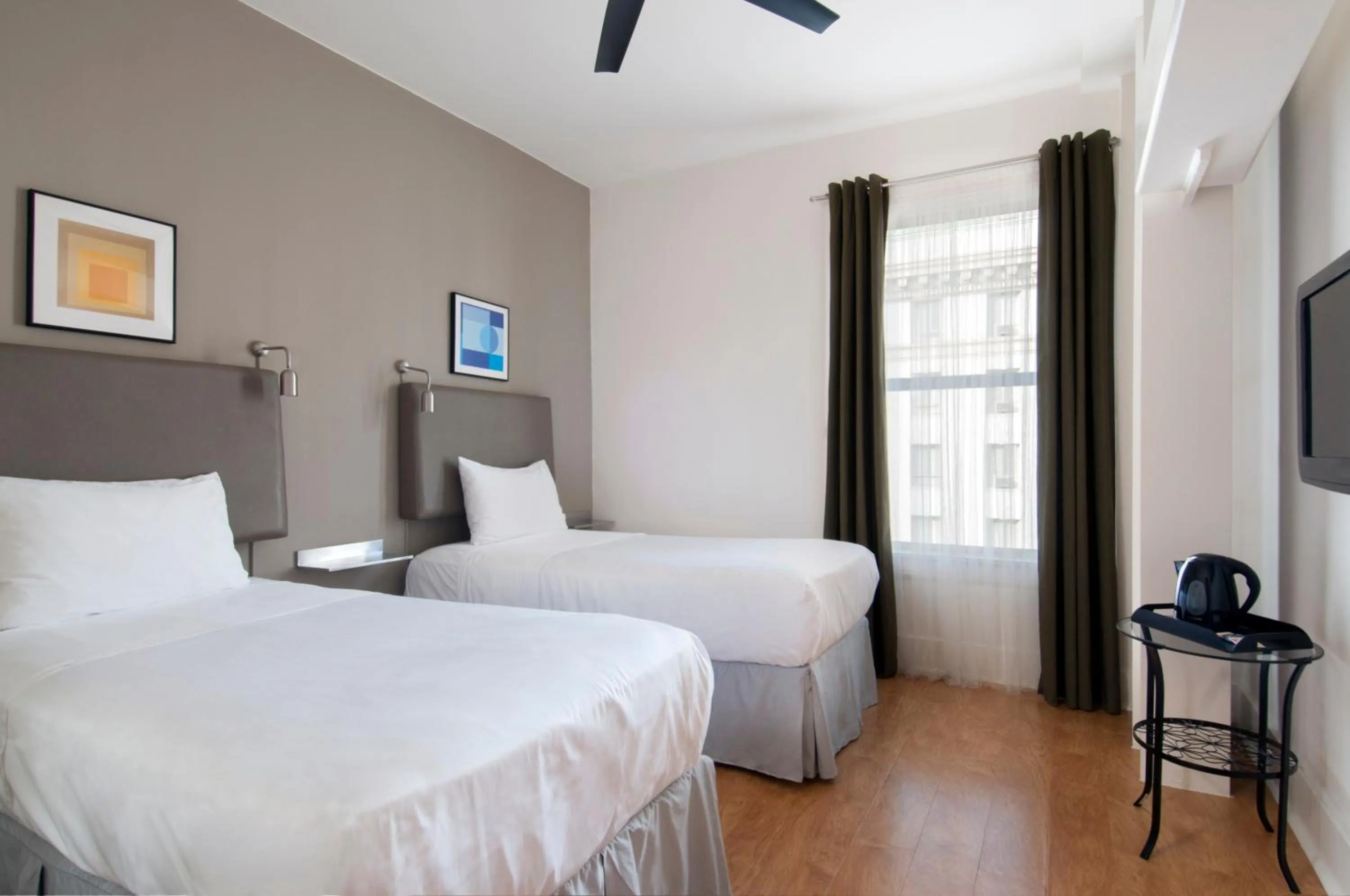 Bed in Herbert Hotel