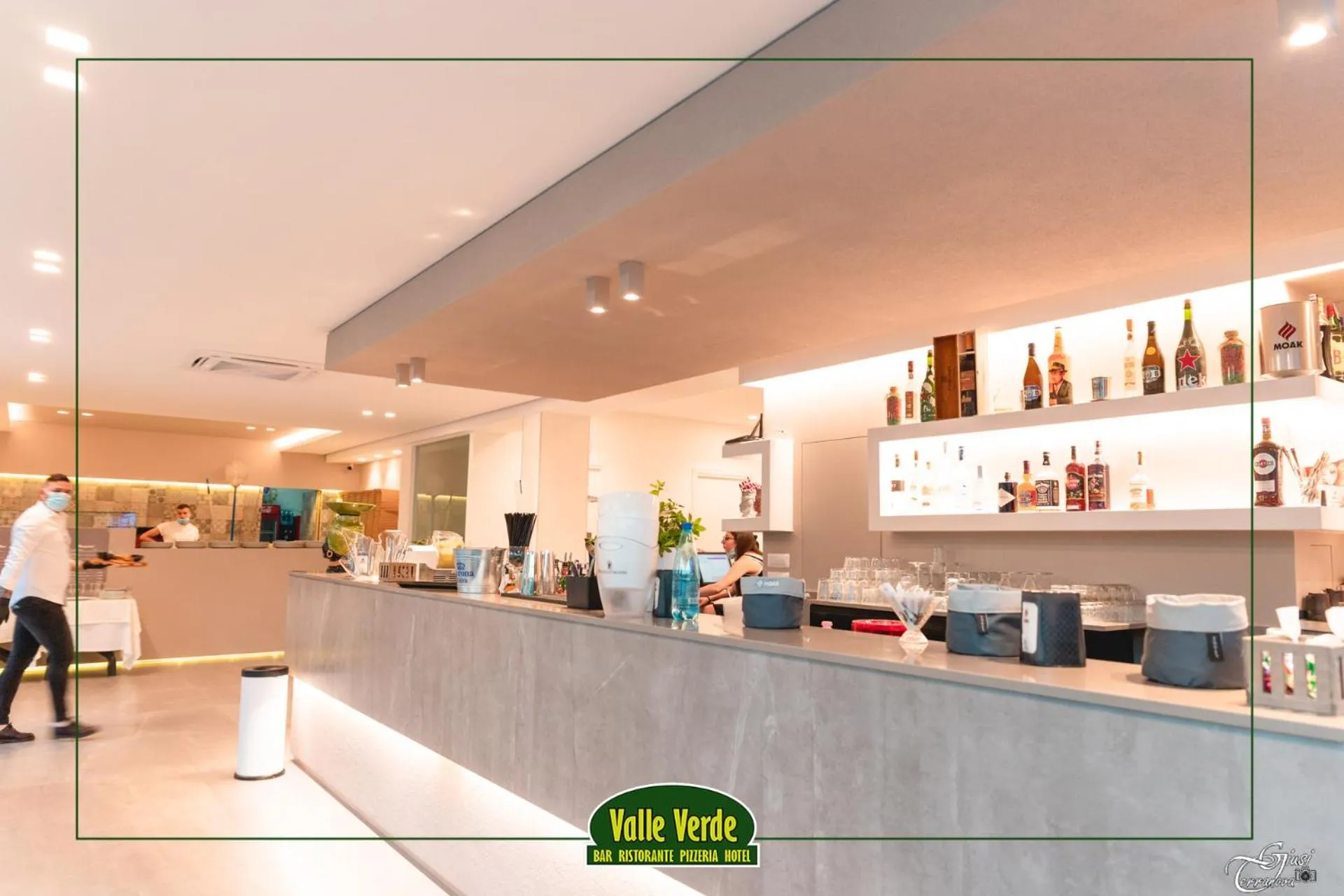 Lounge or bar in Hotel Valle Verde