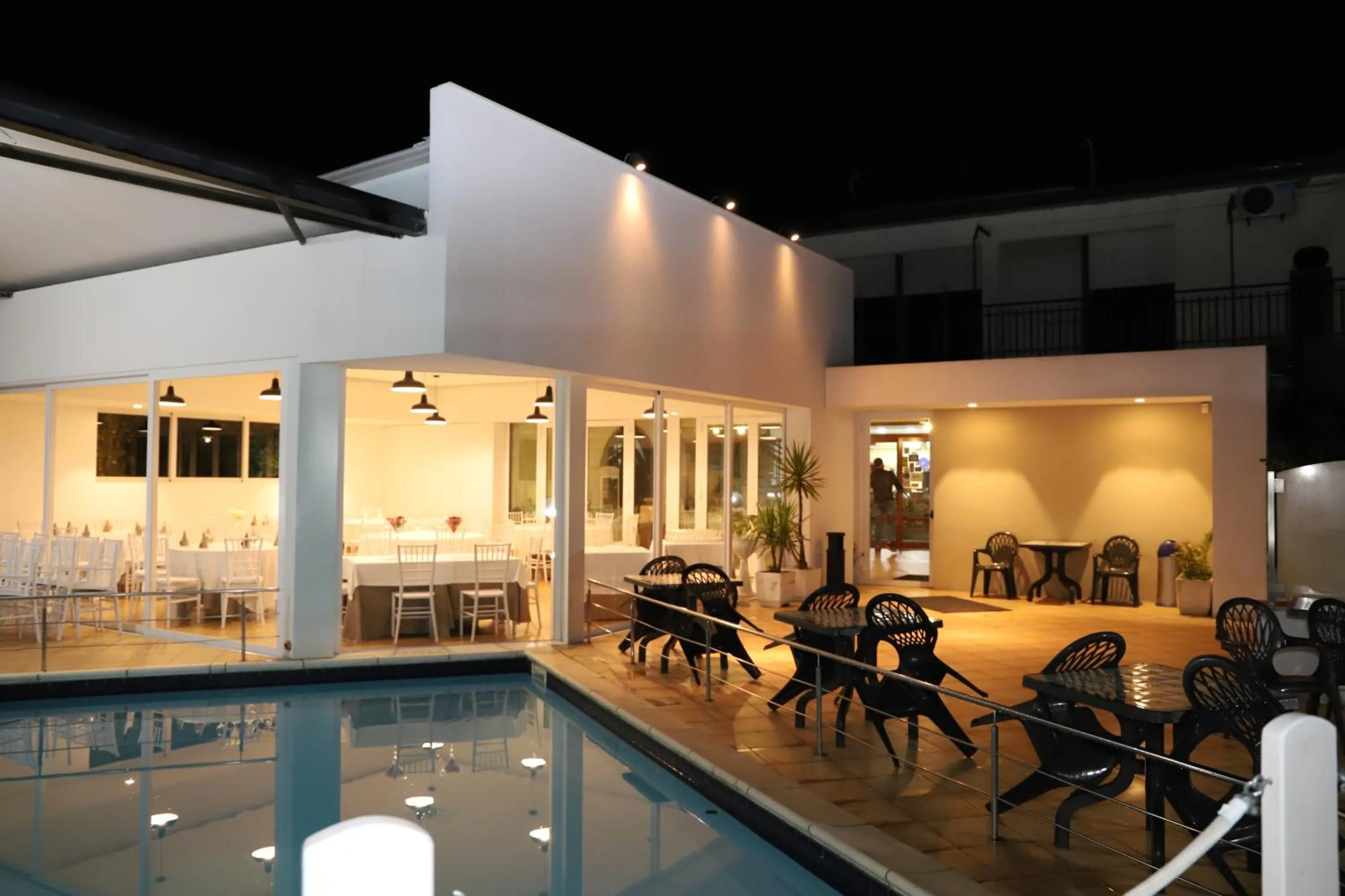 Swimming pool in Hotel Valle Verde