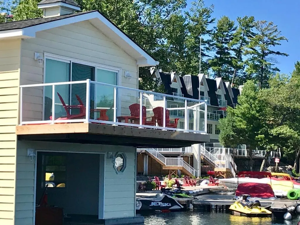 Muskoka Lakes Hotel and Resorts