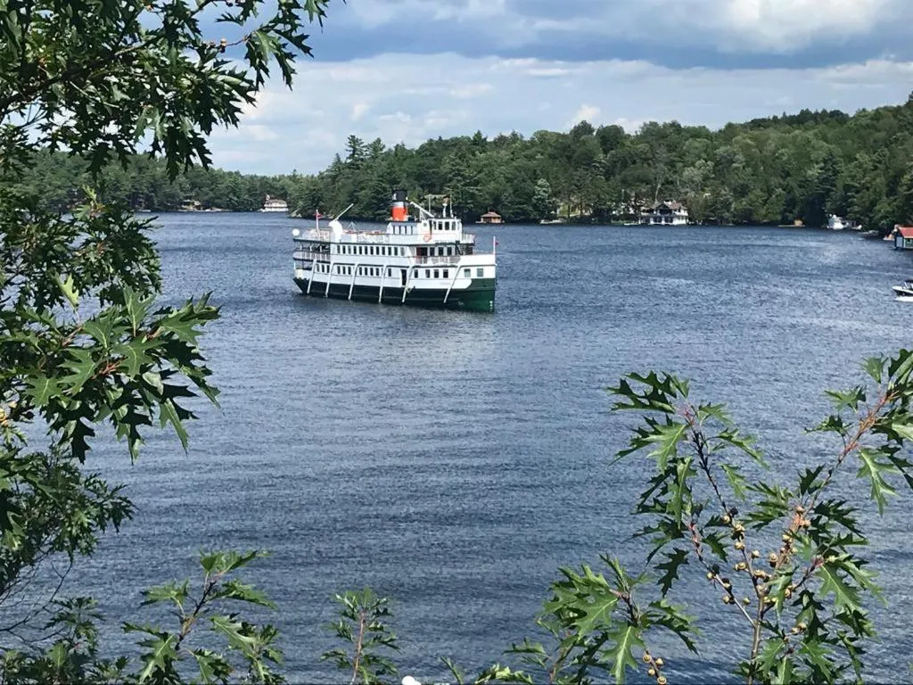 Muskoka Lakes Hotel and Resorts