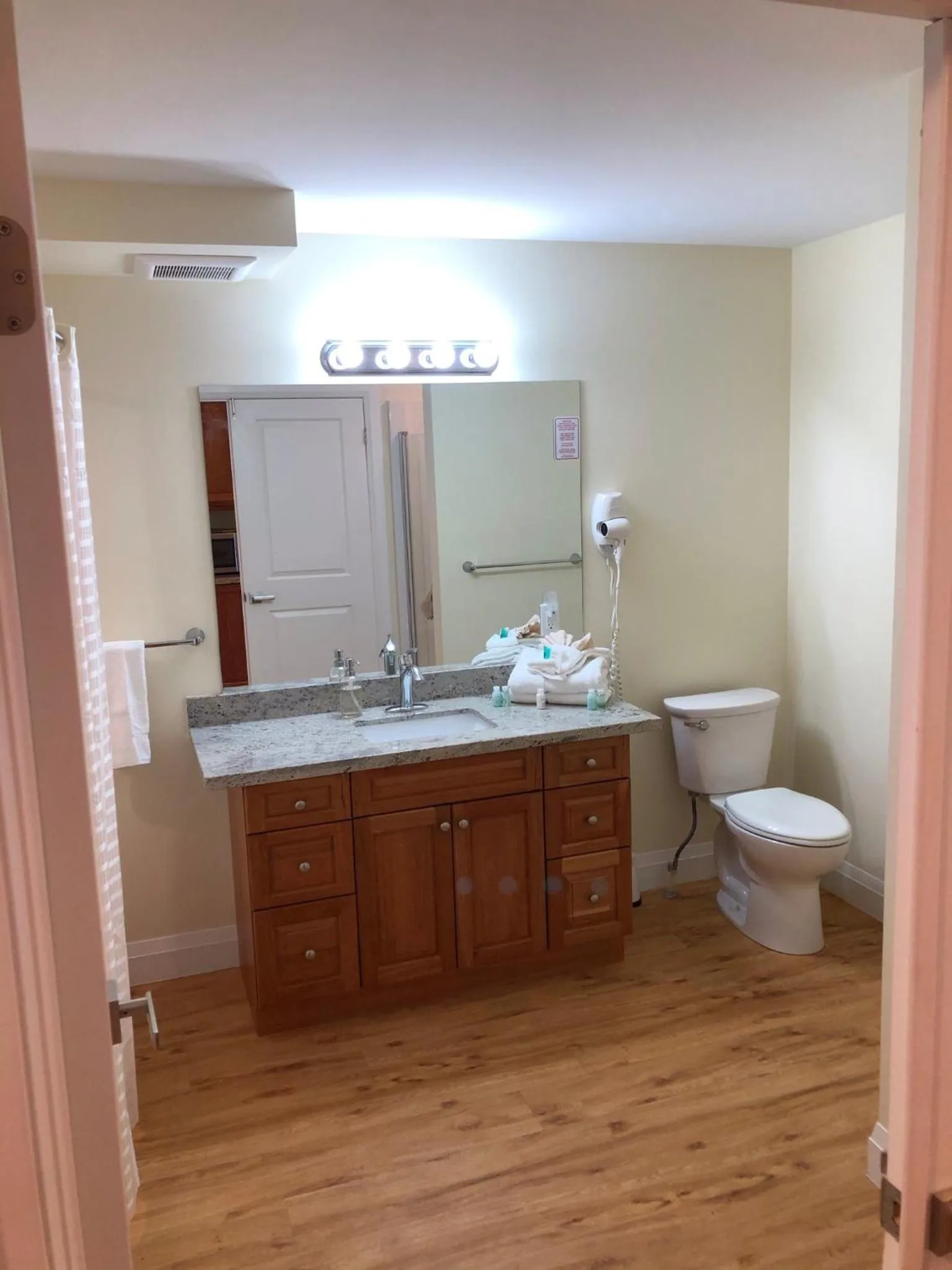 Muskoka Lakes Hotel and Resorts