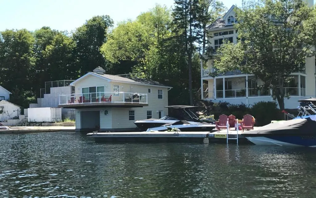 Muskoka Lakes Hotel and Resorts