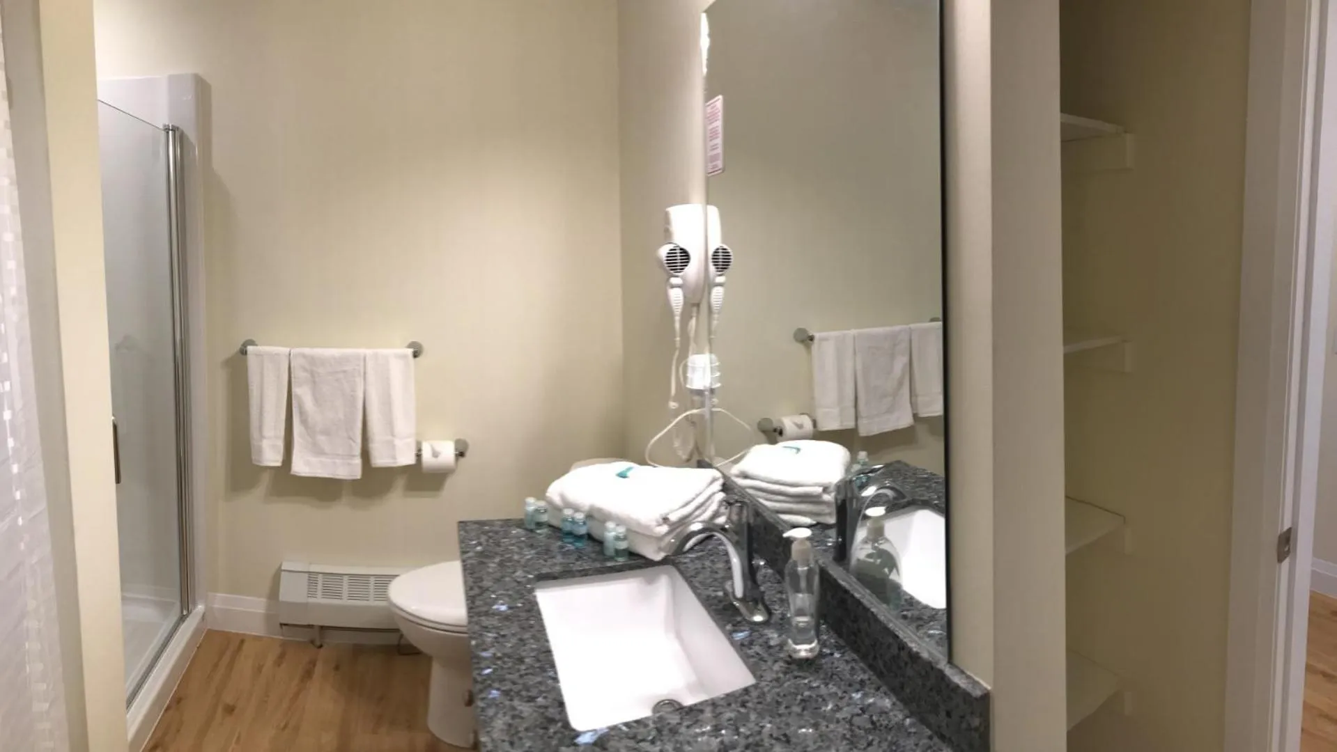 Muskoka Lakes Hotel and Resorts