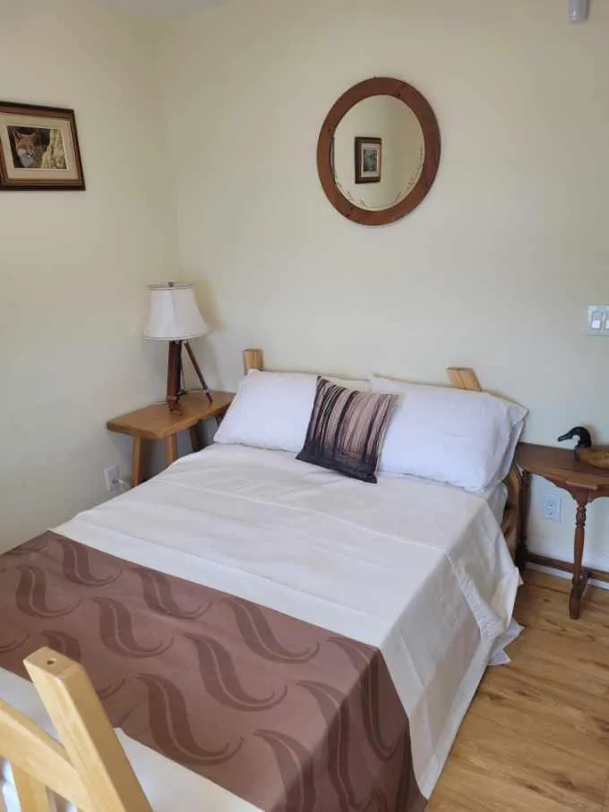 Bed in Muskoka Lakes Hotel and Resorts