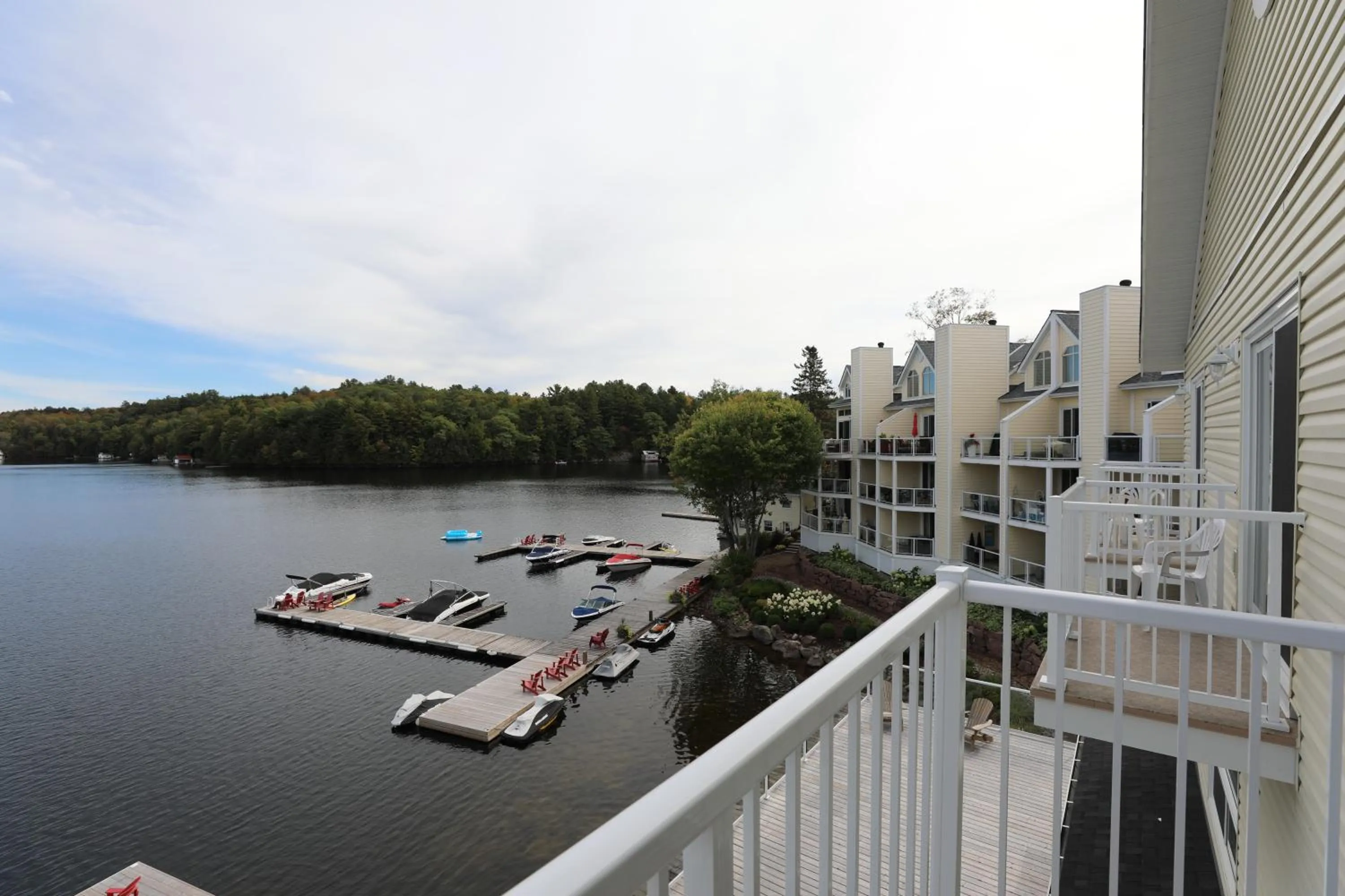 Muskoka Lakes Hotel and Resorts