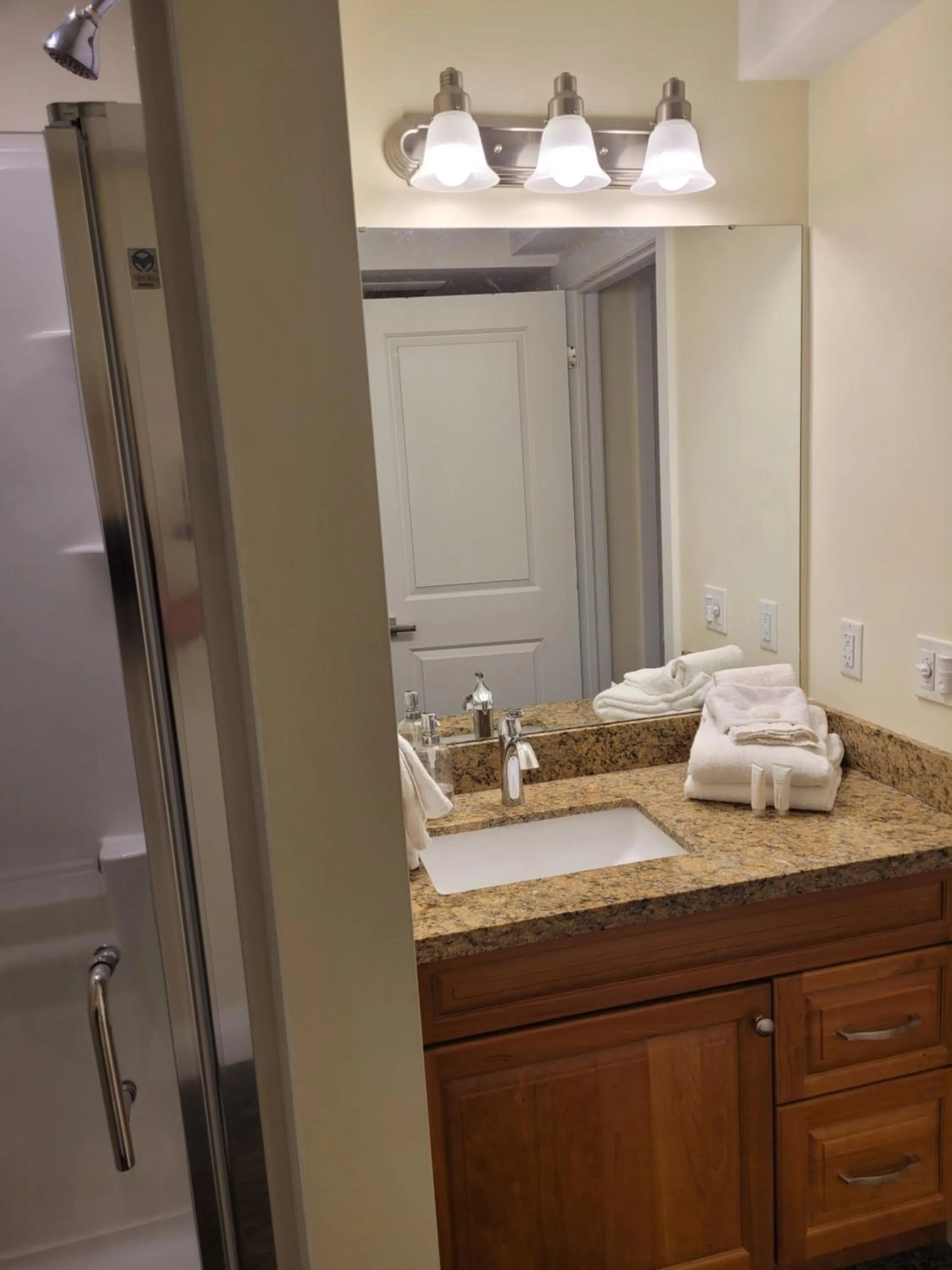 Muskoka Lakes Hotel and Resorts