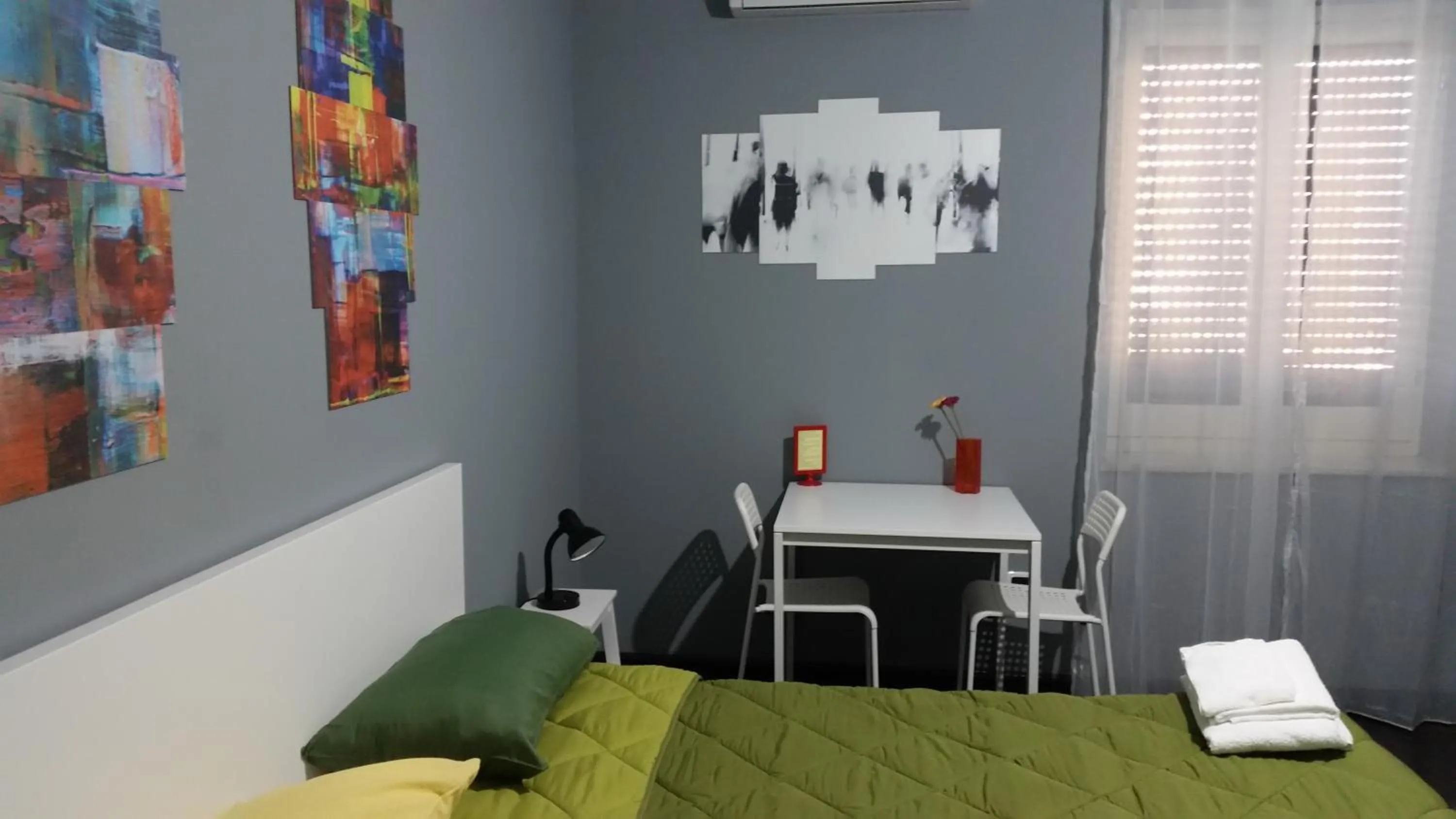 Bed in B&B Colors