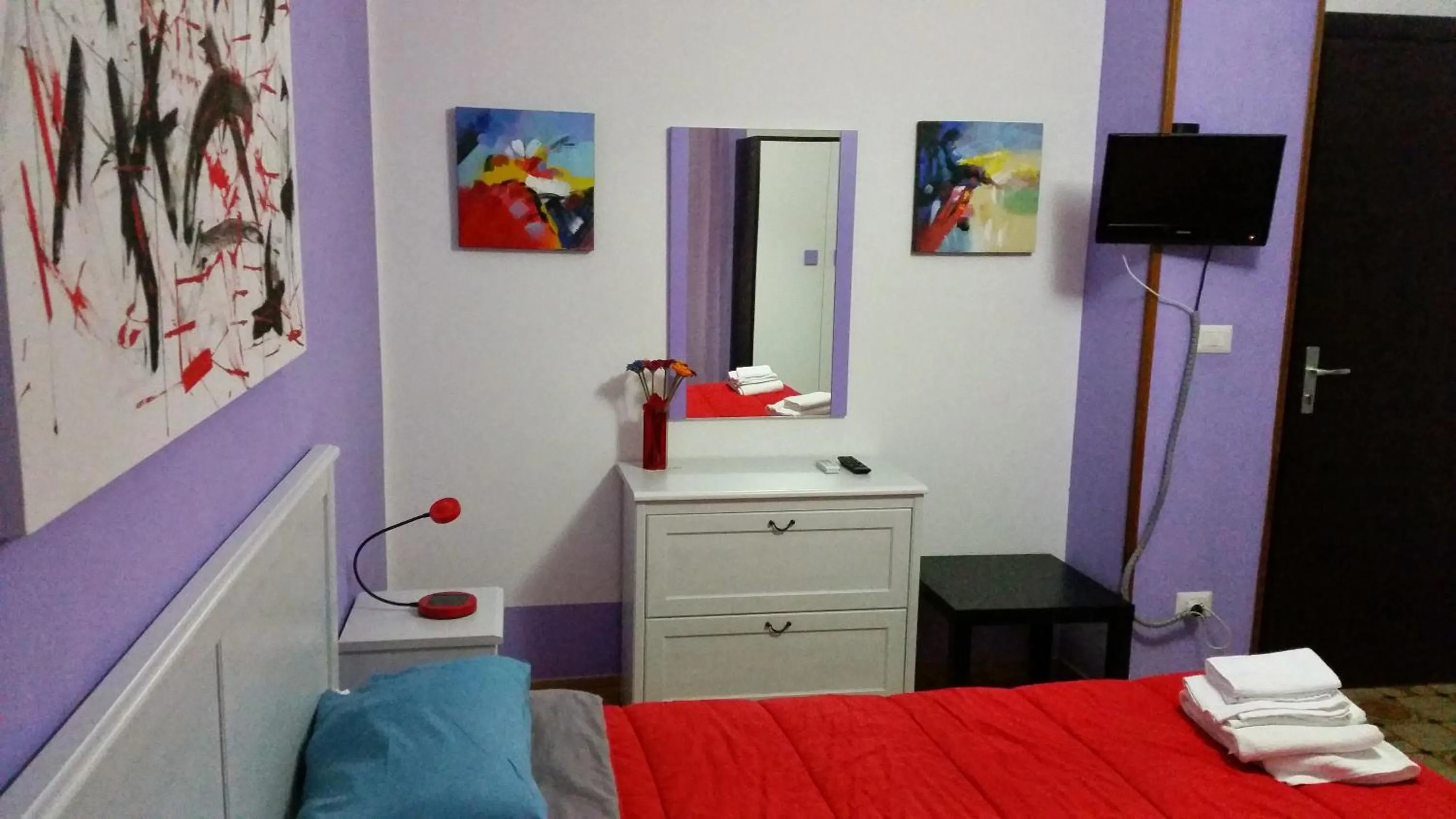 Bed in B&B Colors