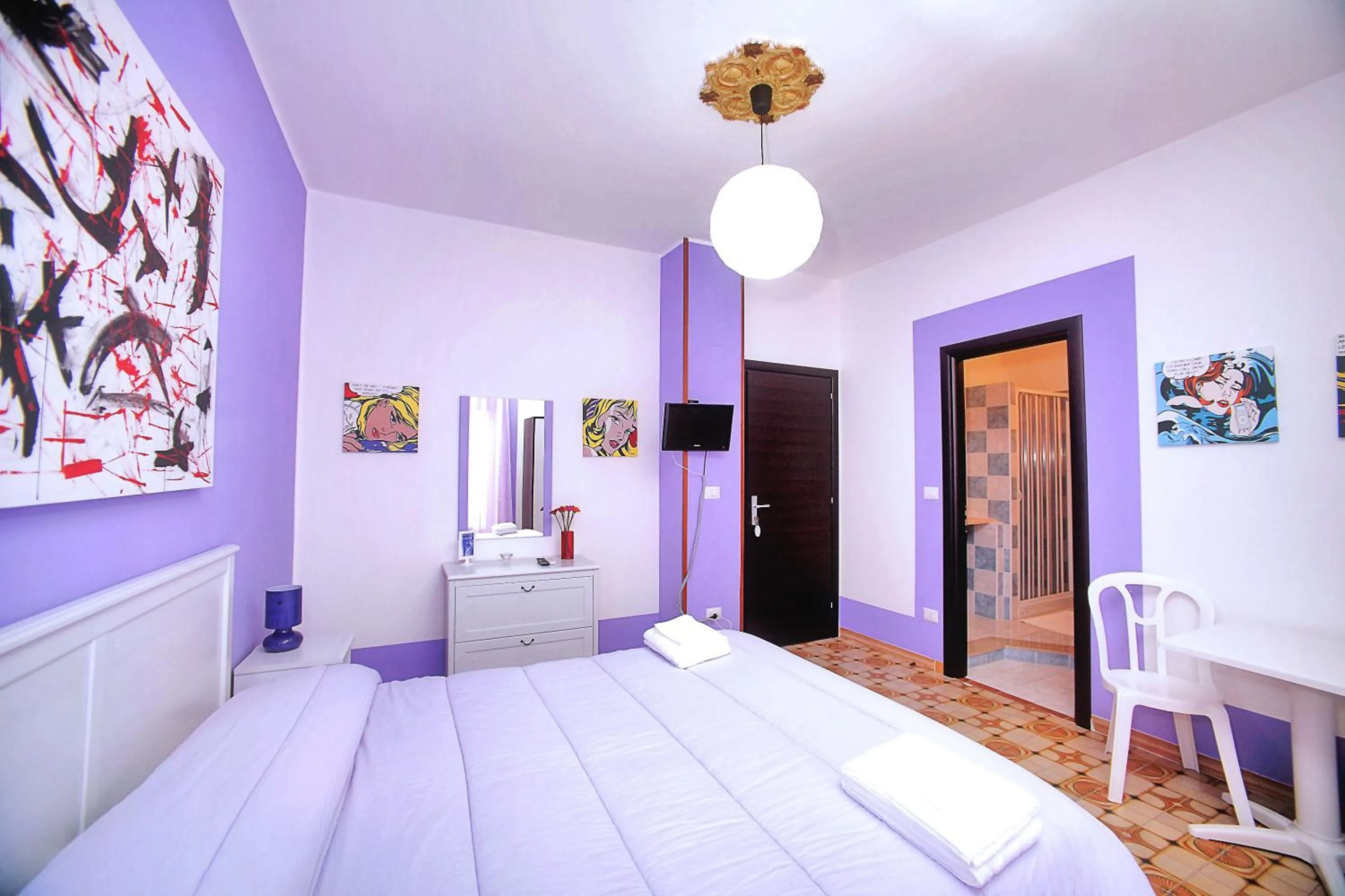 Bed in B&B Colors