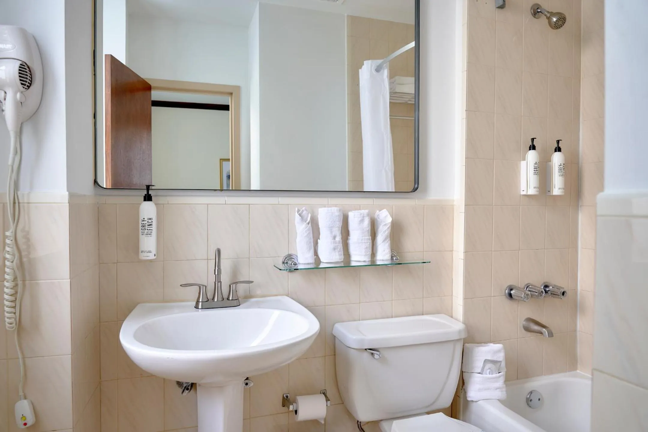 Bathroom in Night Hotel Broadway