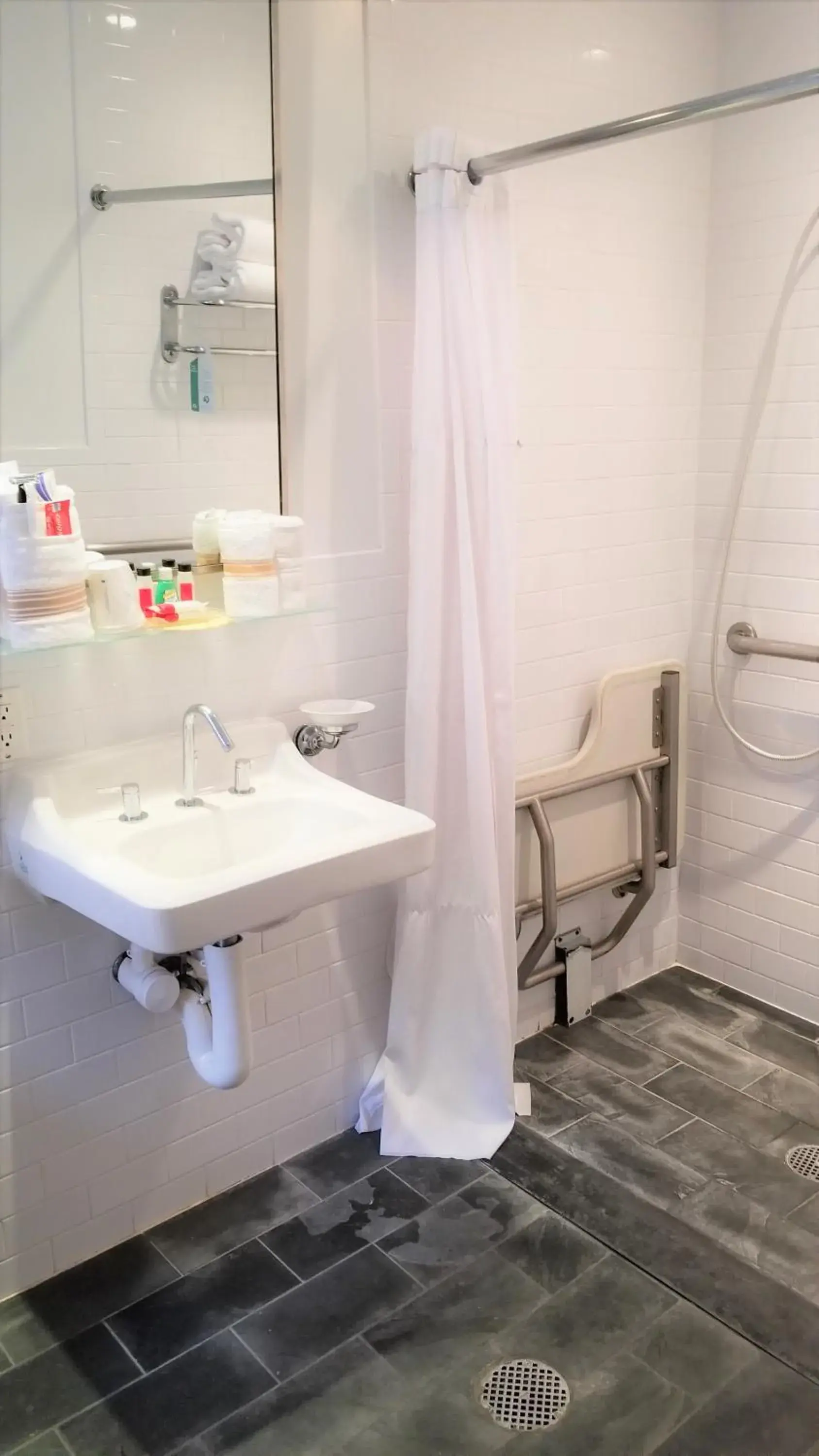 Bathroom in Night Hotel Broadway Bathroom in Night Hotel Broadway