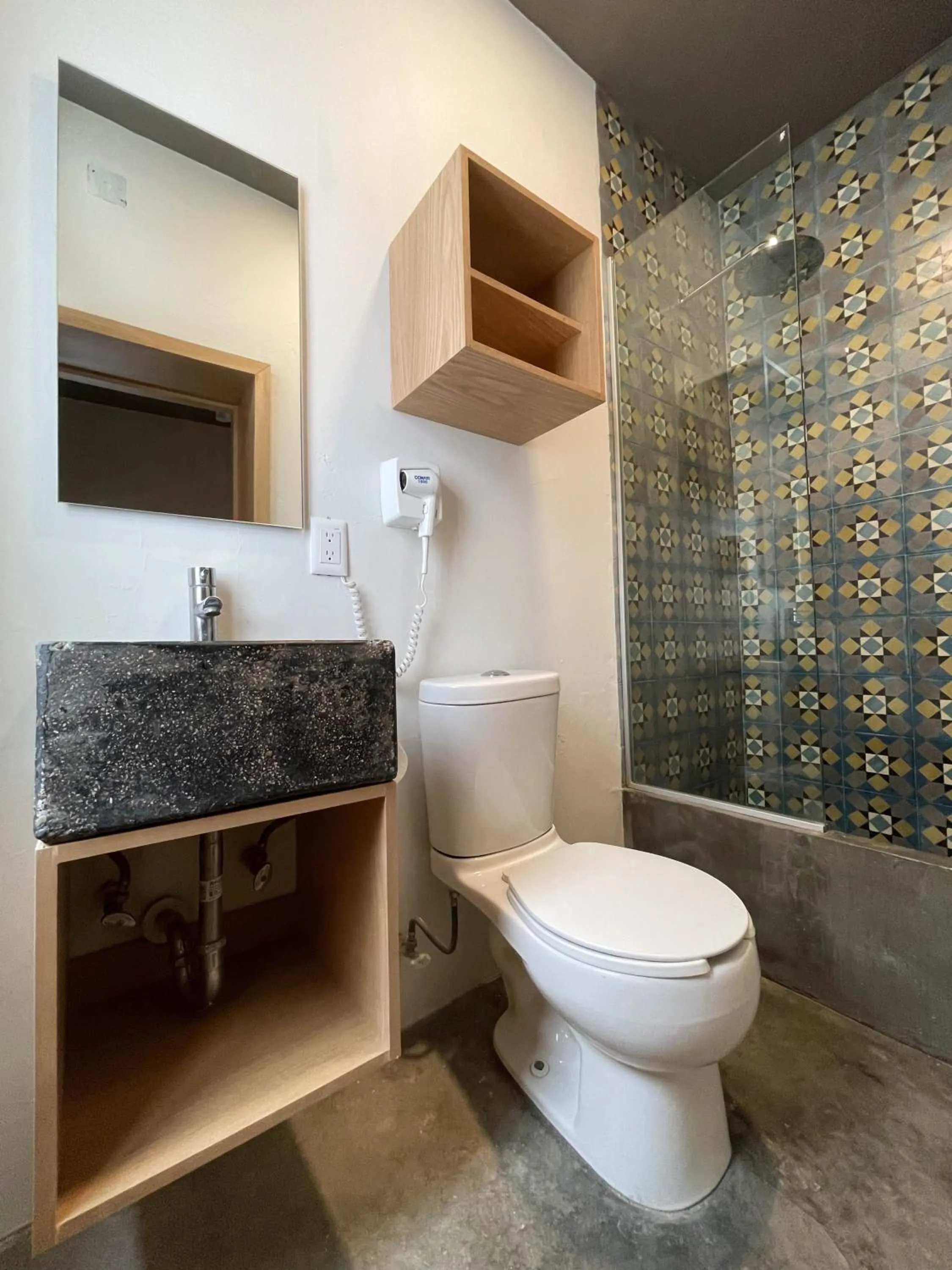 Bathroom in Casa Blanco by Barrio Mexico