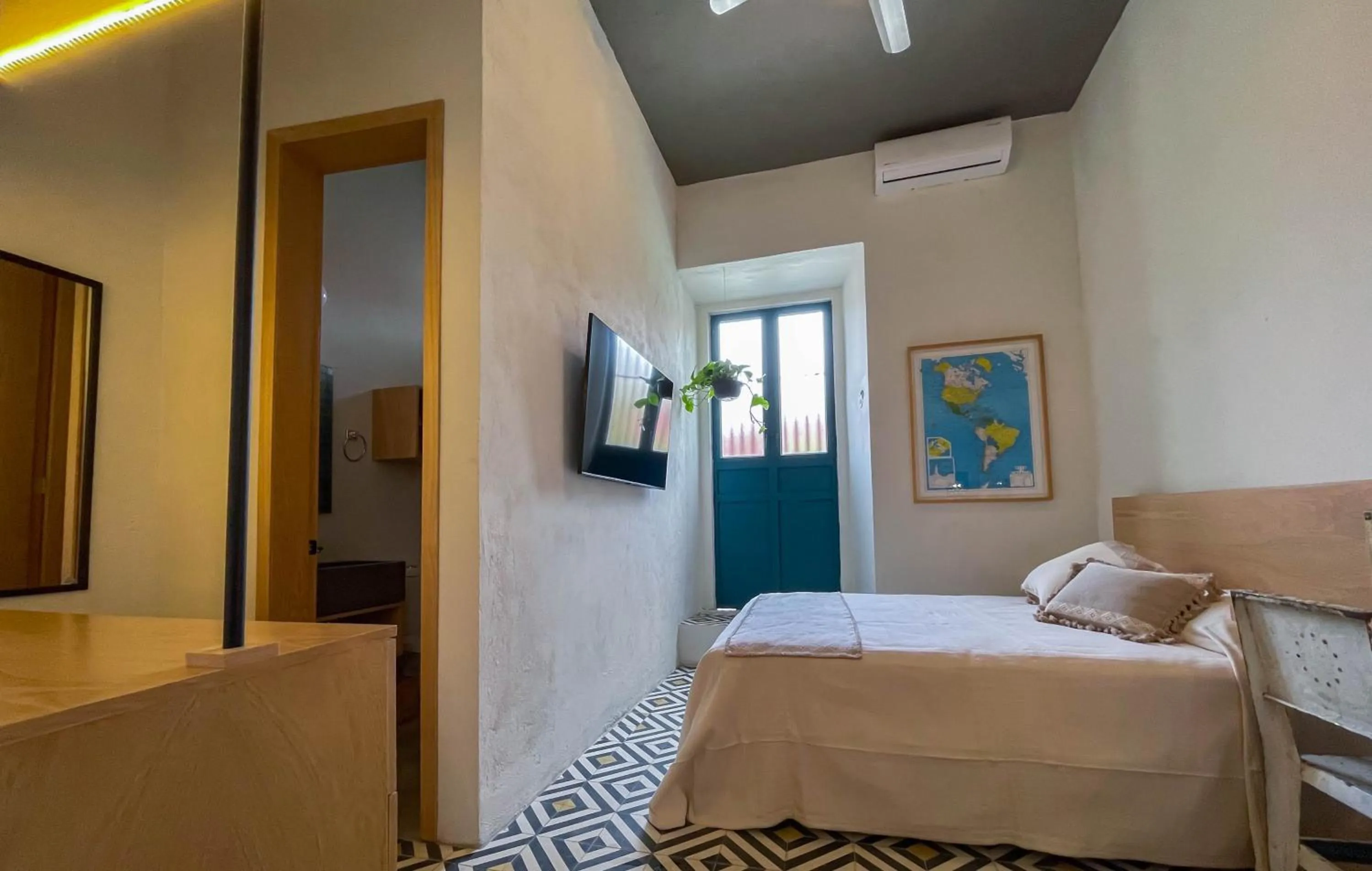 Bedroom, Bed in Casa Blanco by Barrio Mexico