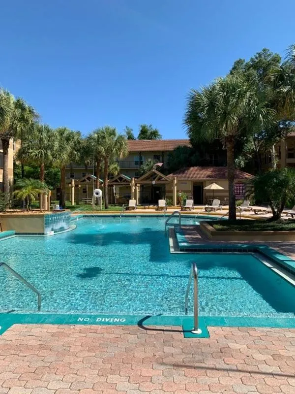 Swimming pool in Blue Tree Resort at Lake Buena Vista