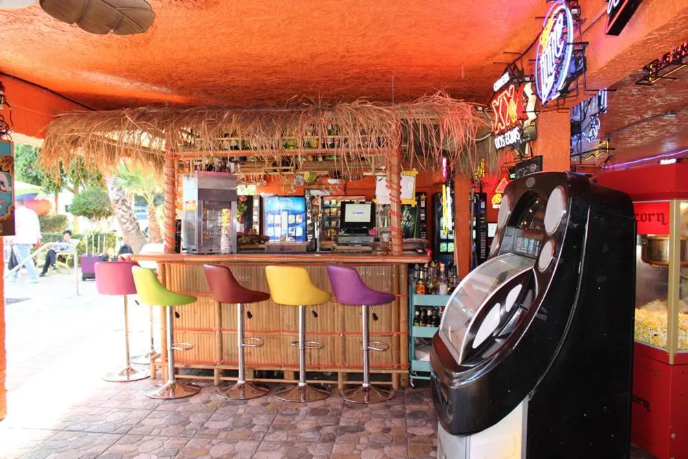 Day in Tradewinds Airport Hotel