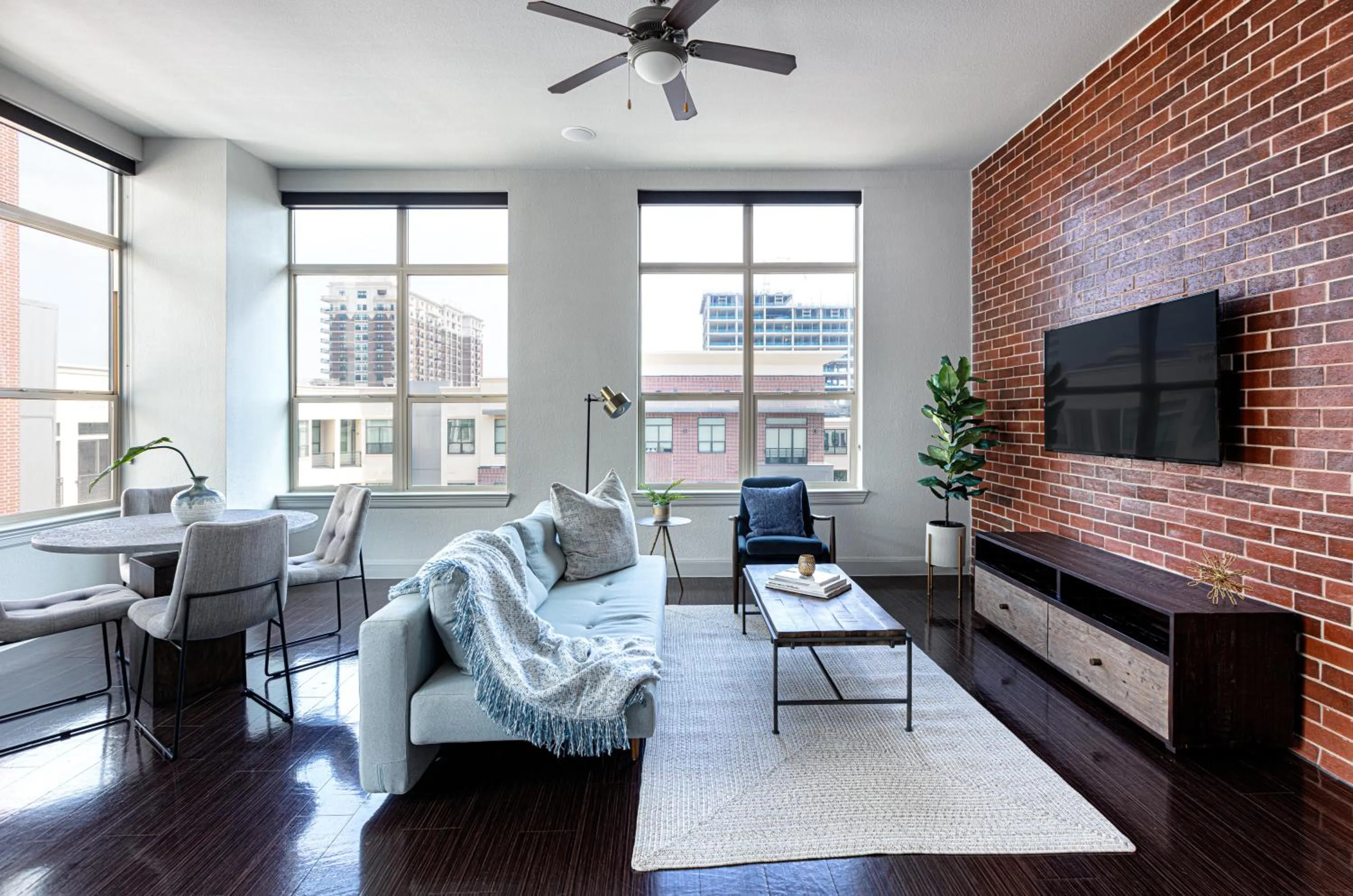 Living room in Locale at the Galleria - Houston