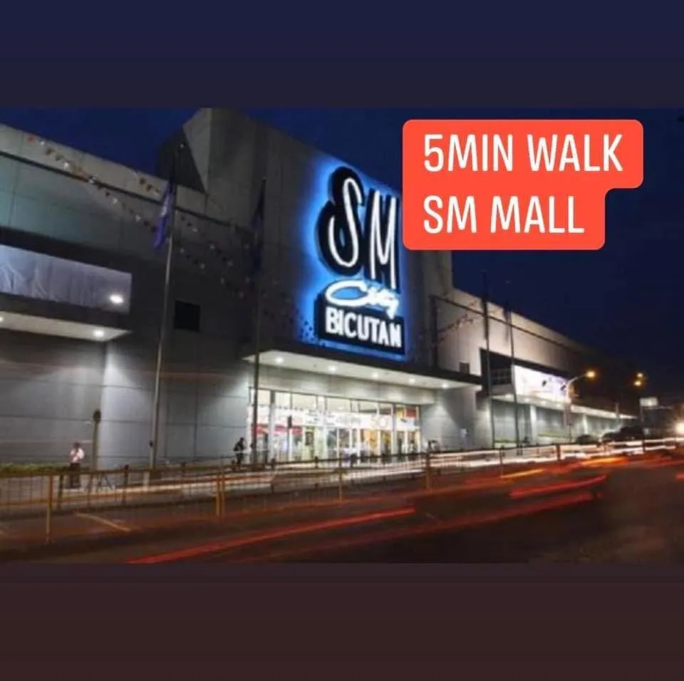 Azure C2 Balcony wifi Near Mall Airport MULTIPLE UNITS