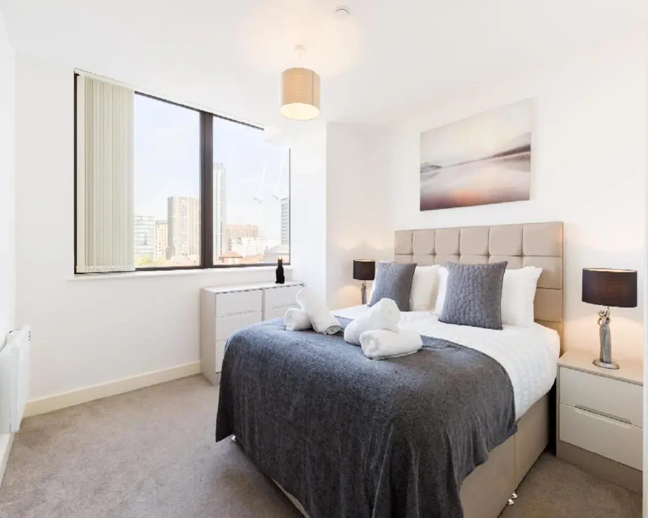 Bedroom, Bed in KCS Luxury Apartment - Broad Street Birmingham Bedroom, Bed in KCS Luxury Apartment - Broad Street Birmingham