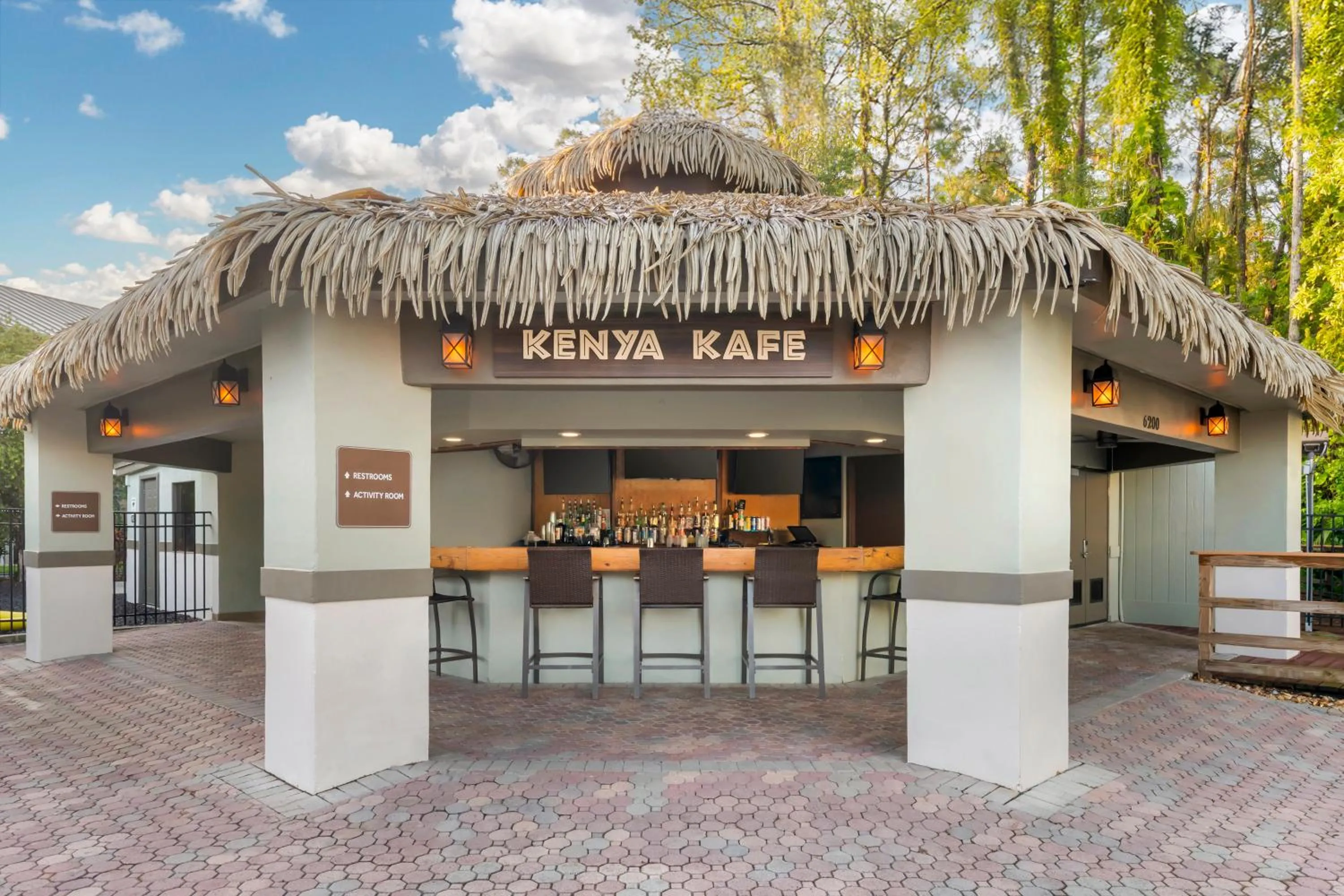 Restaurant/places to eat in Parkway International Resort