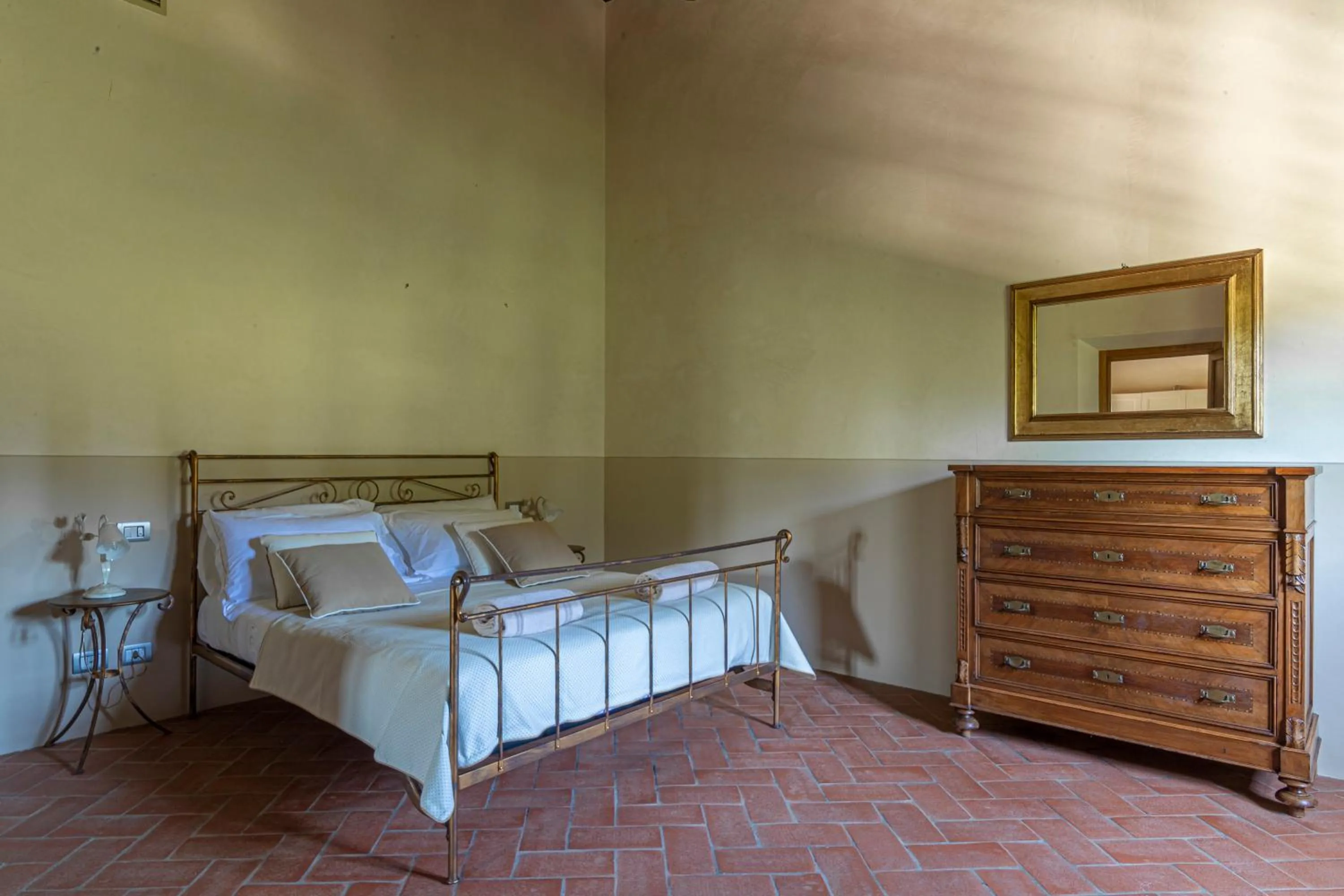 Photo of the whole room, Bed in Tenuta Di Sticciano