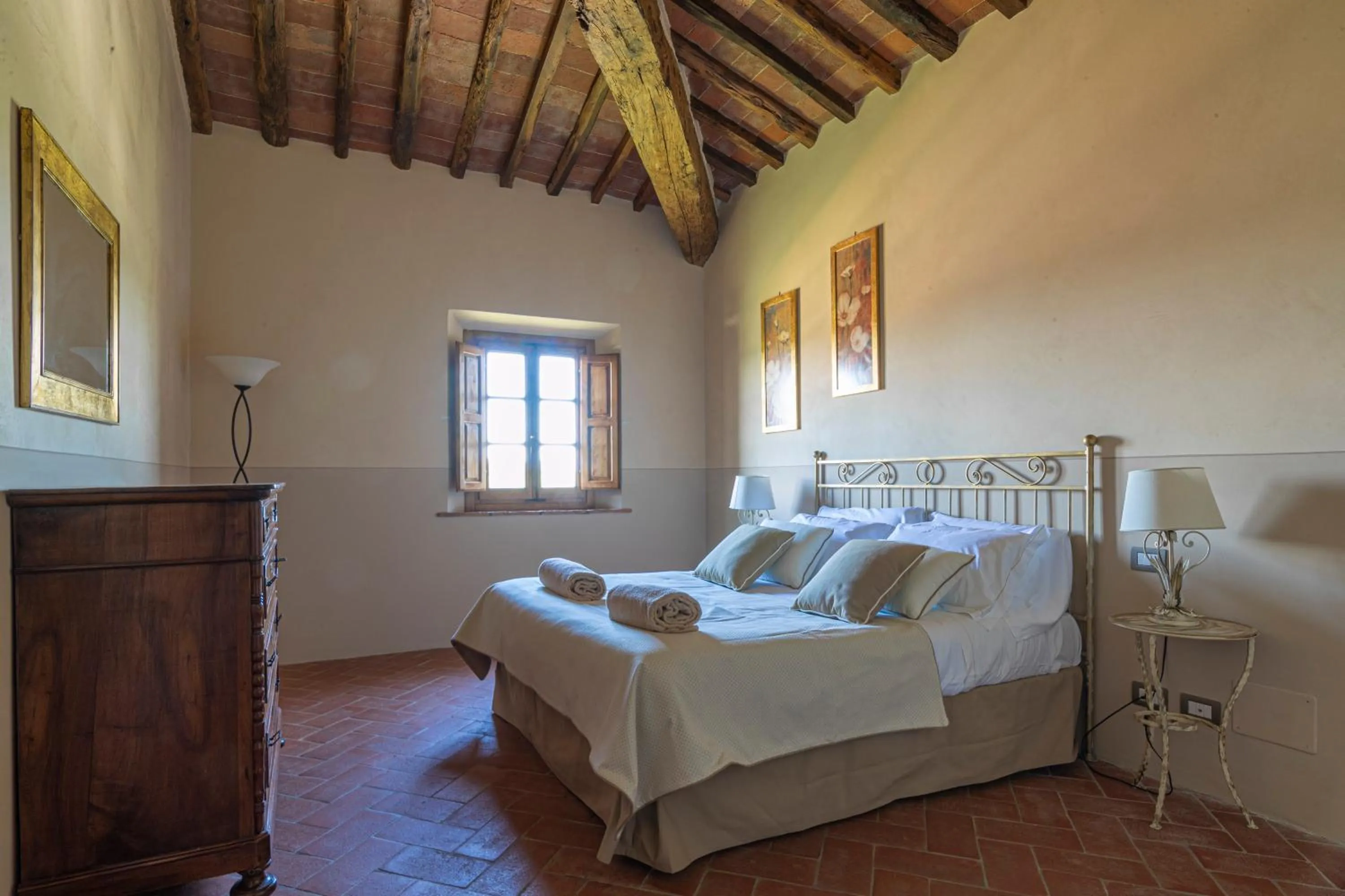 Photo of the whole room, Bed in Tenuta Di Sticciano