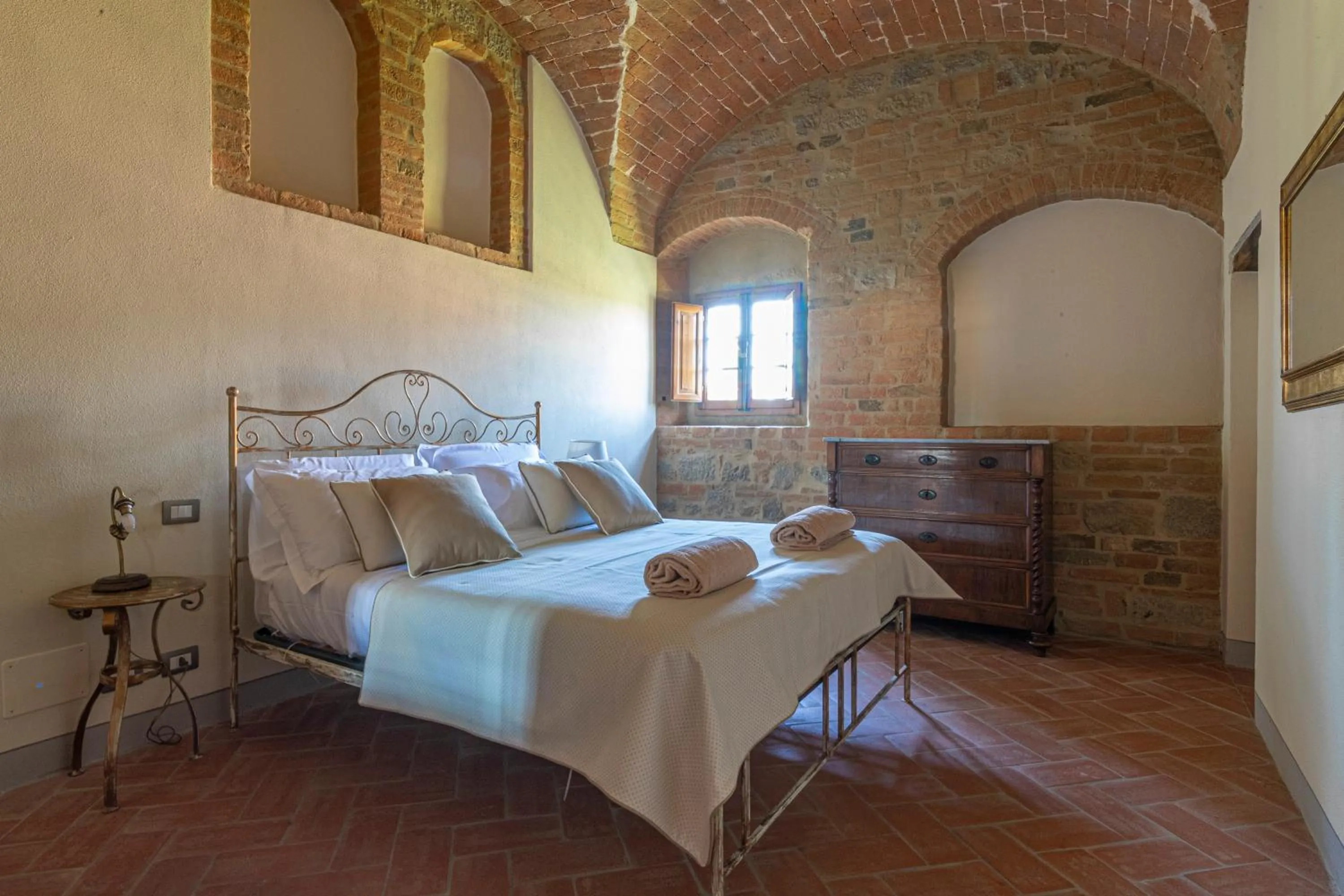 Photo of the whole room, Bed in Tenuta Di Sticciano