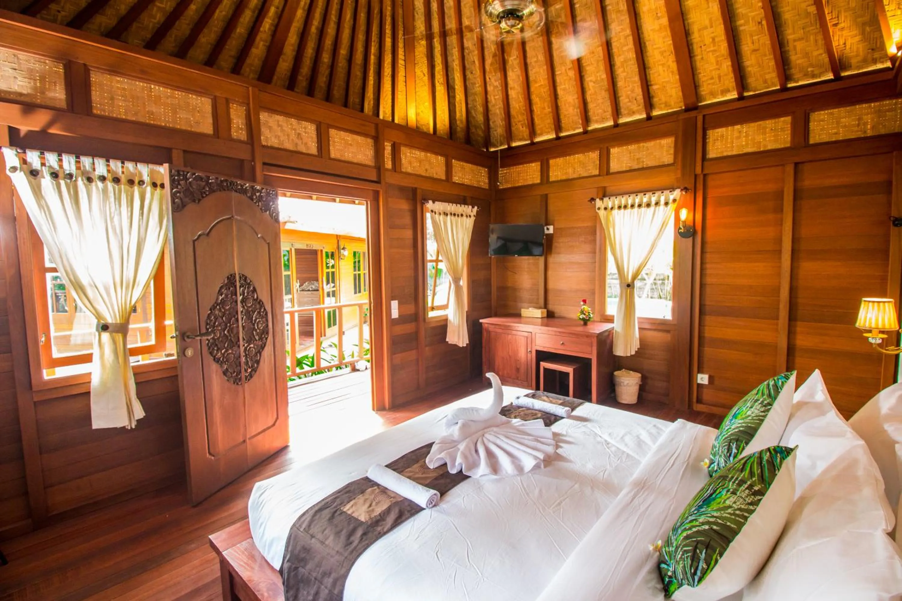 Photo of the whole room, Bed in Villa Waturenggong Ubud