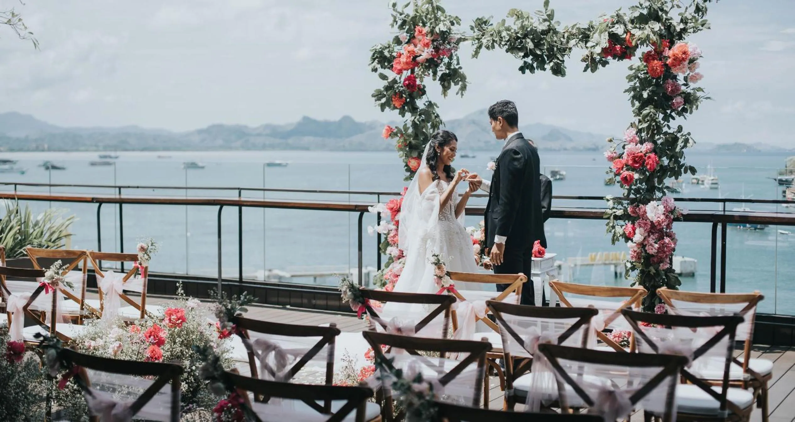 wedding in Meruorah Komodo Labuan Bajo