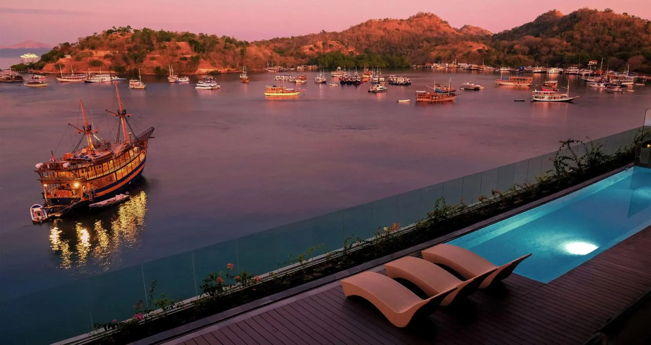 Swimming pool in Meruorah Komodo Labuan Bajo Swimming pool in Meruorah Komodo Labuan Bajo