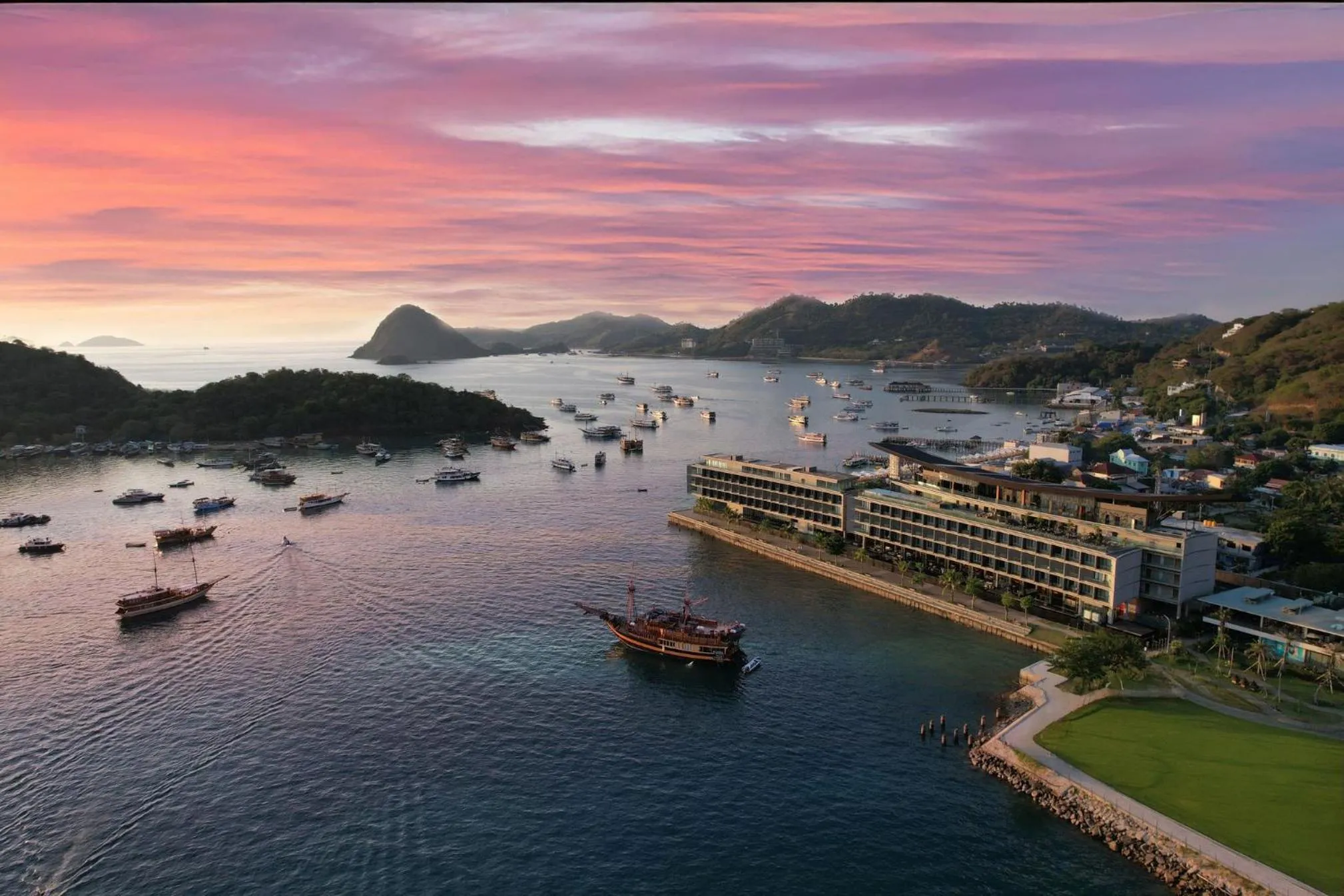 Property building in Meruorah Komodo Labuan Bajo