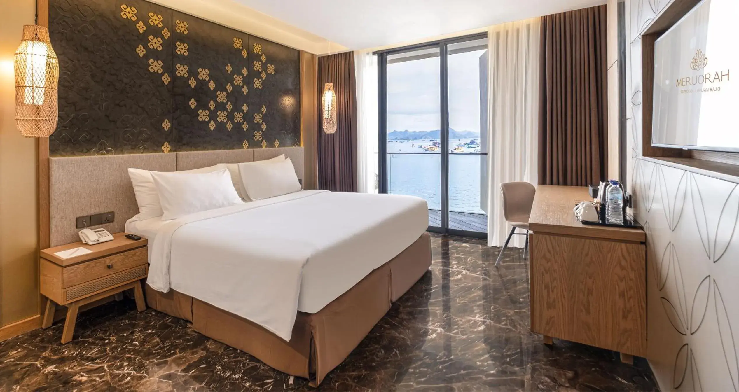 Bed in Meruorah Komodo Labuan Bajo Bed in Meruorah Komodo Labuan Bajo