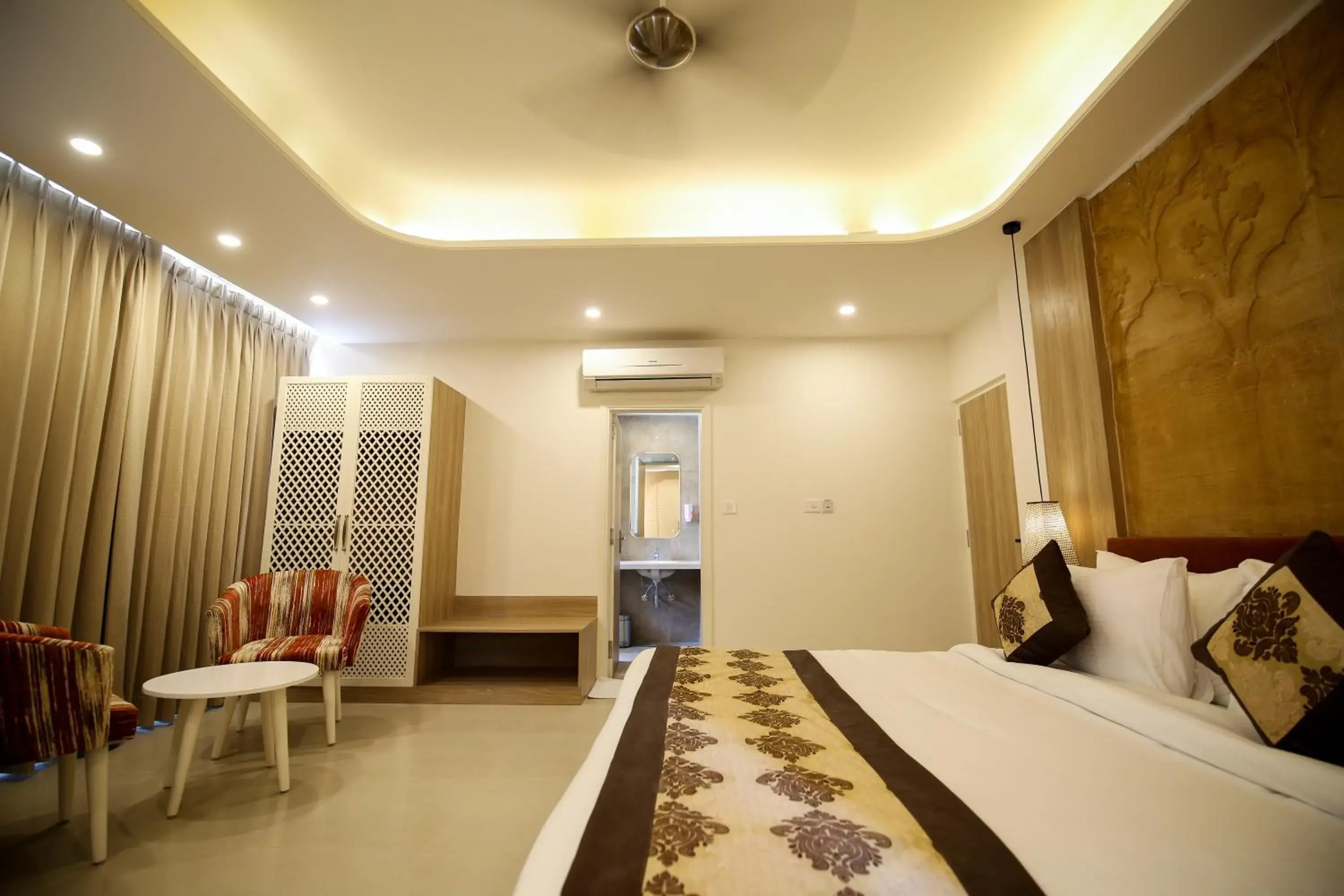 Photo of the whole room in Hotel Ratangarh Palace Photo of the whole room in Hotel Ratangarh Palace