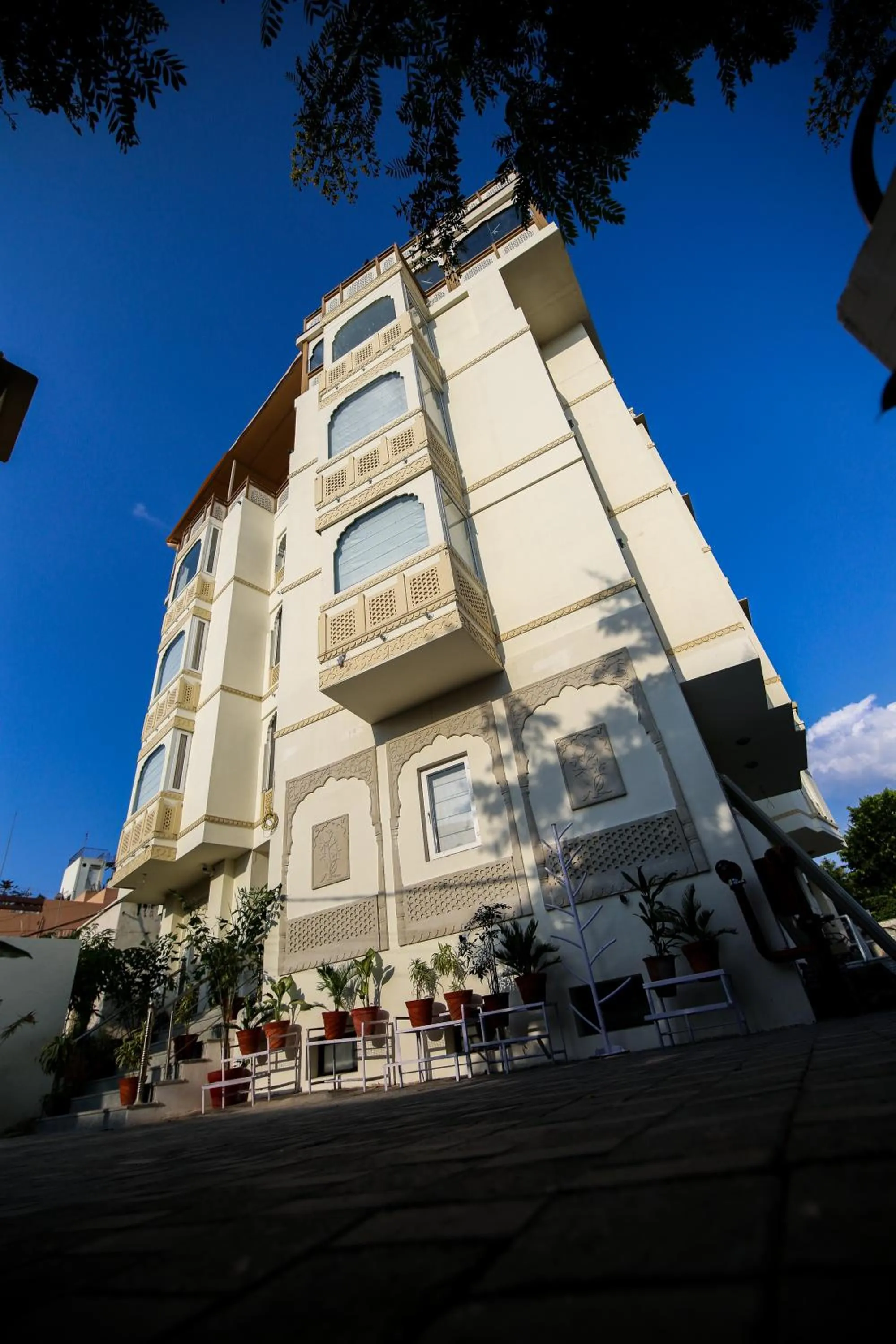 Property building in Hotel Ratangarh Palace