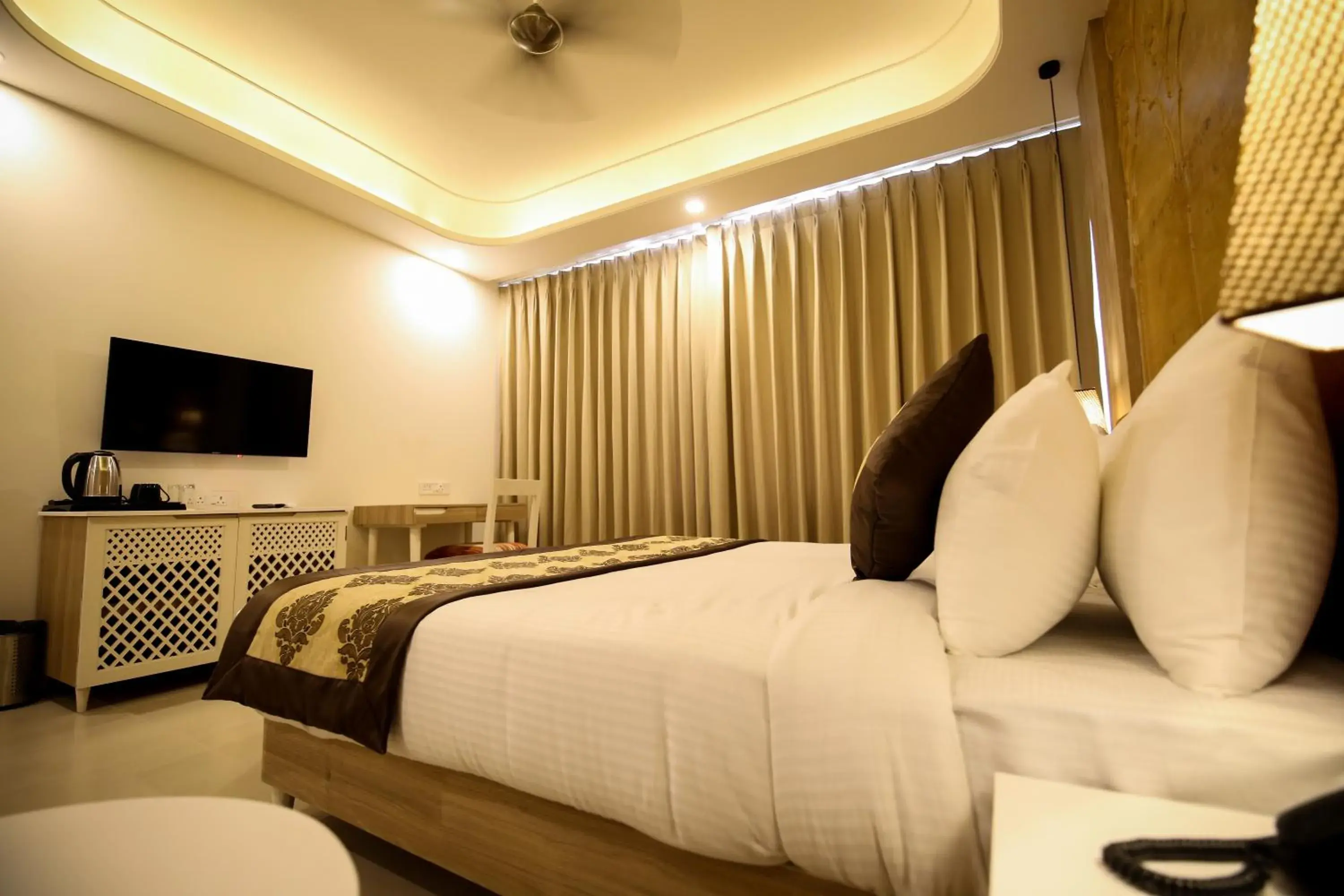 Photo of the whole room in Hotel Ratangarh Palace Photo of the whole room in Hotel Ratangarh Palace