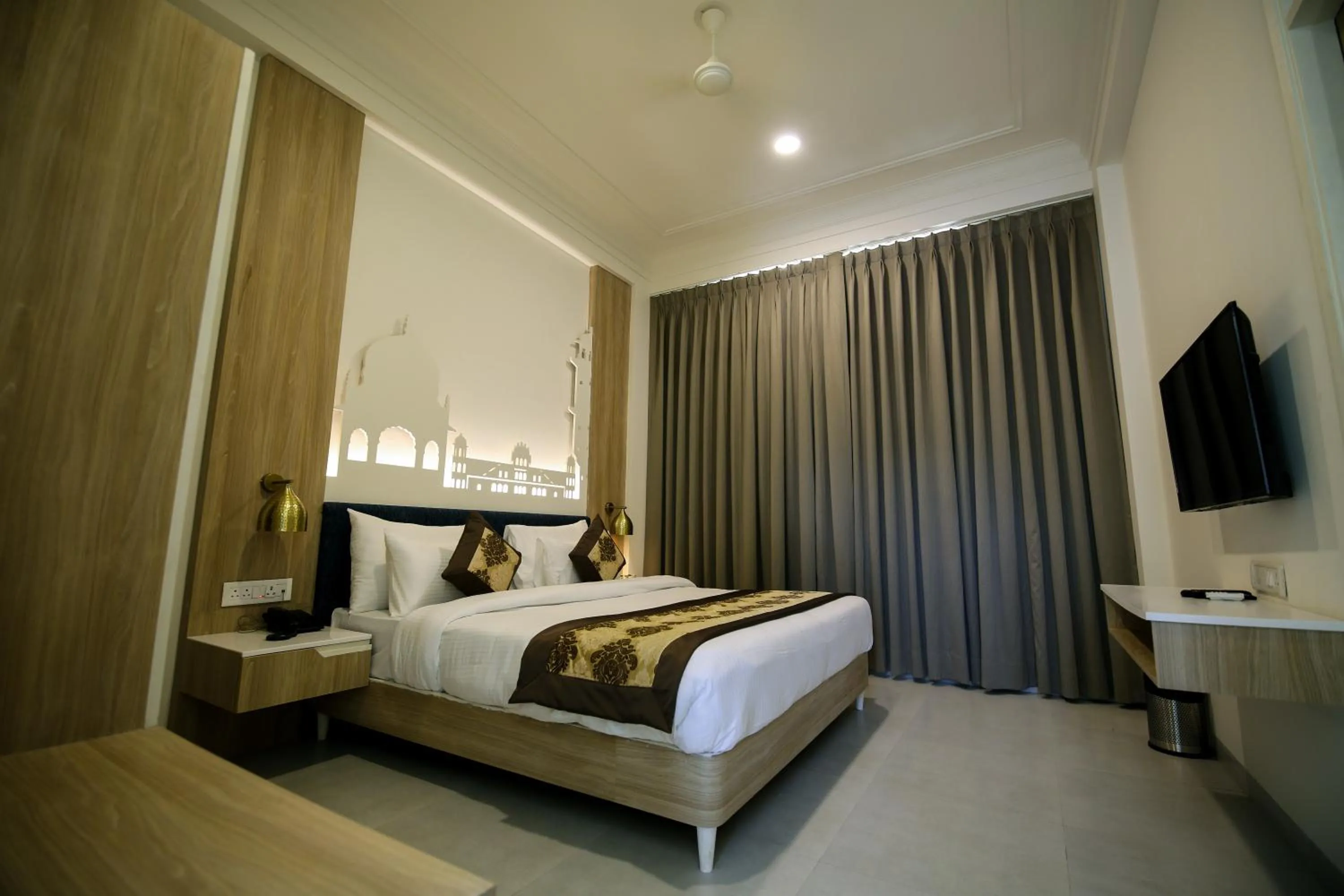 Photo of the whole room in Hotel Ratangarh Palace