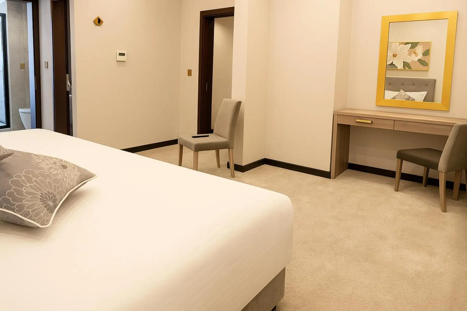 Bed in Saraya Palace Hotel