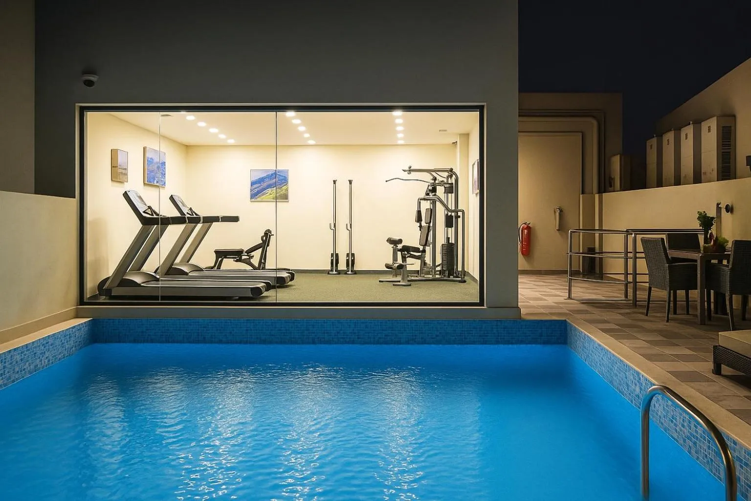 Swimming pool in Saraya Palace Hotel