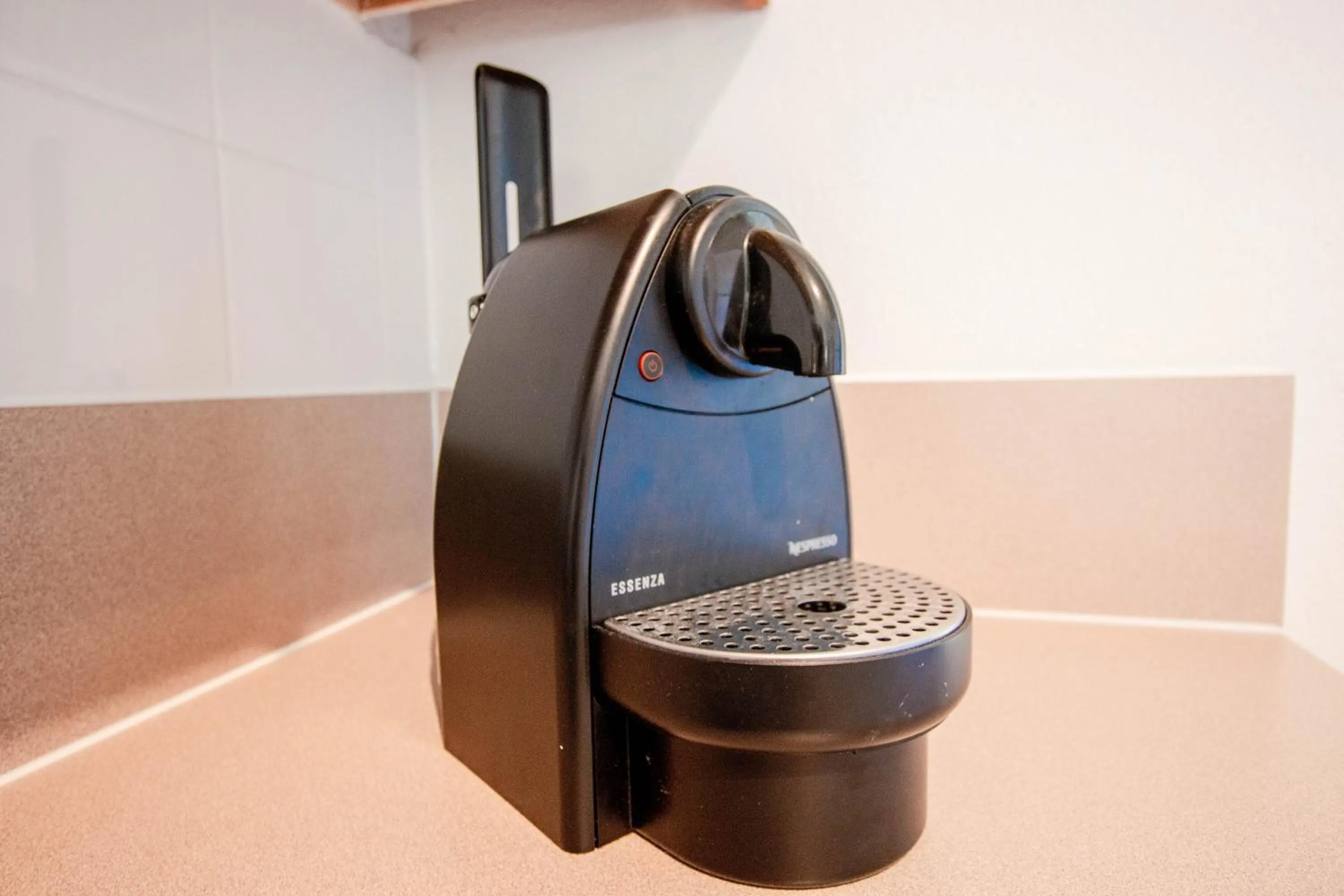 Coffee/tea facilities in Berkley Lake Townhomes